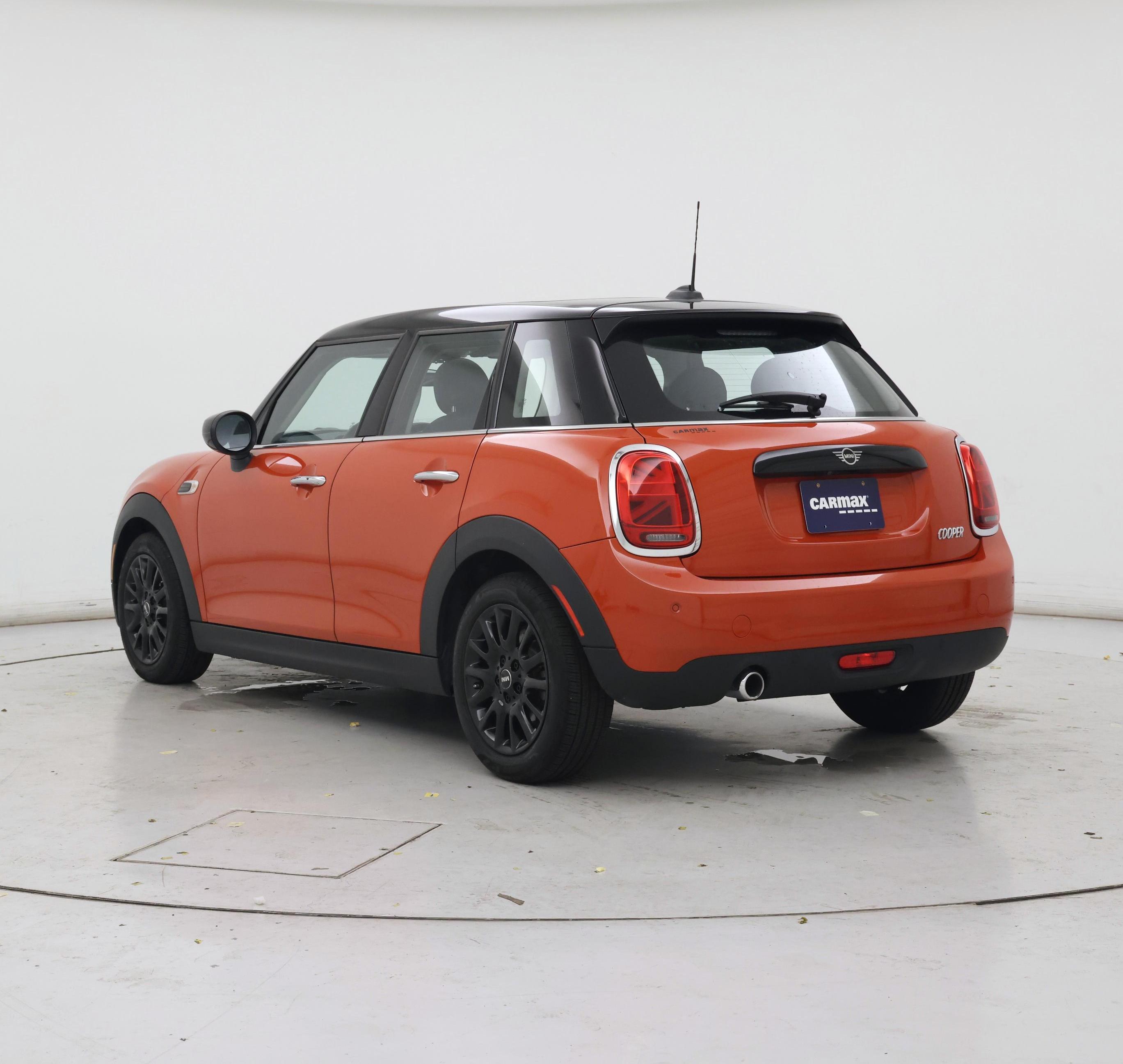 Thumbnail: 2021 MINI Cooper Hardtop - 2