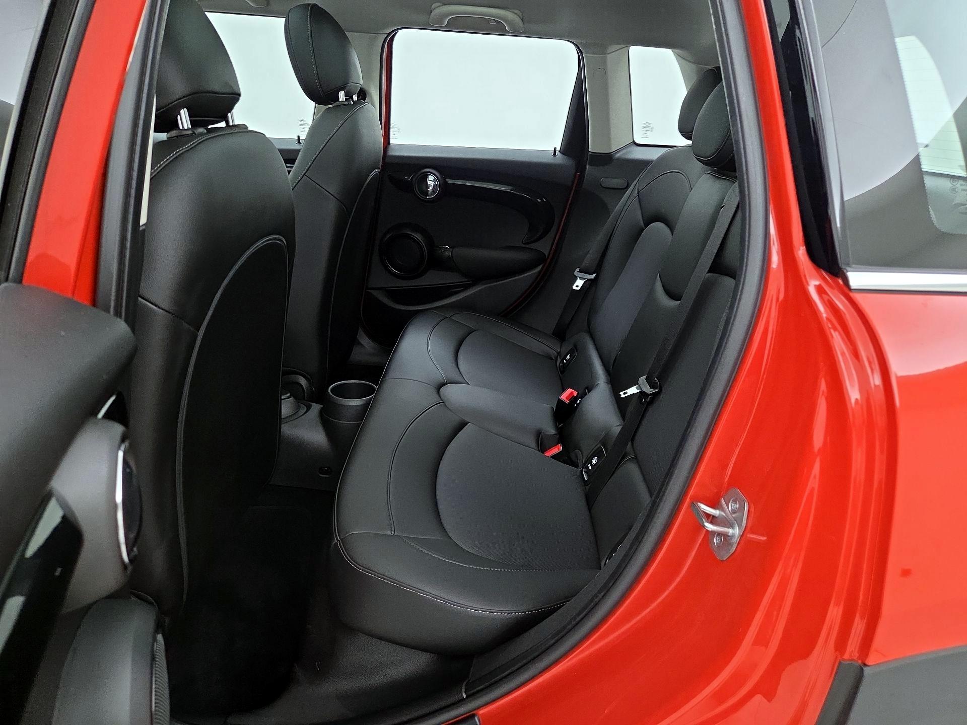 Thumbnail: 2021 MINI Cooper Hardtop - 20