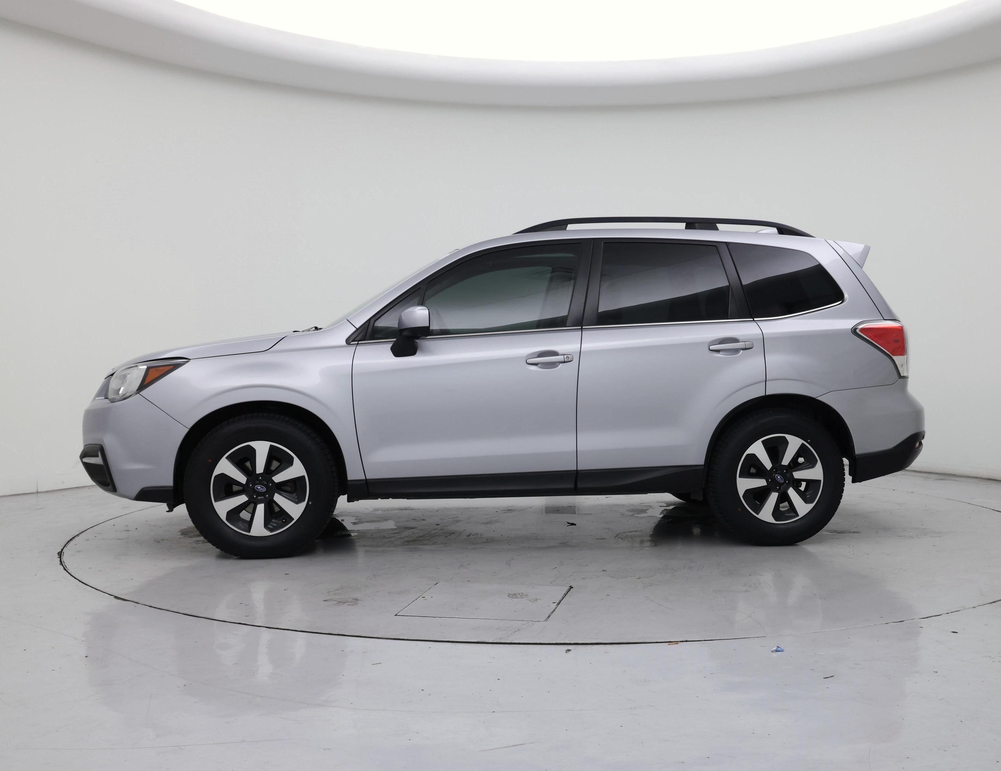 Thumbnail: 2018 Subaru Forester - 3