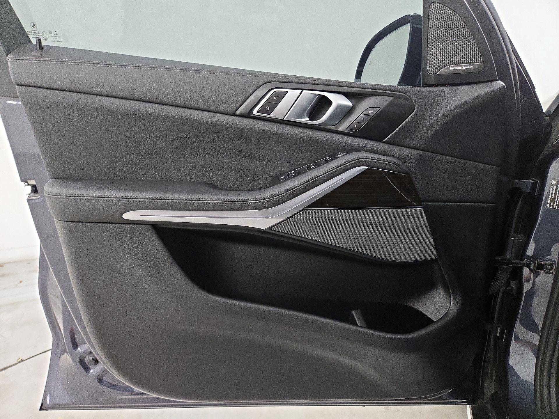 Thumbnail: 2020 BMW X5 - 12