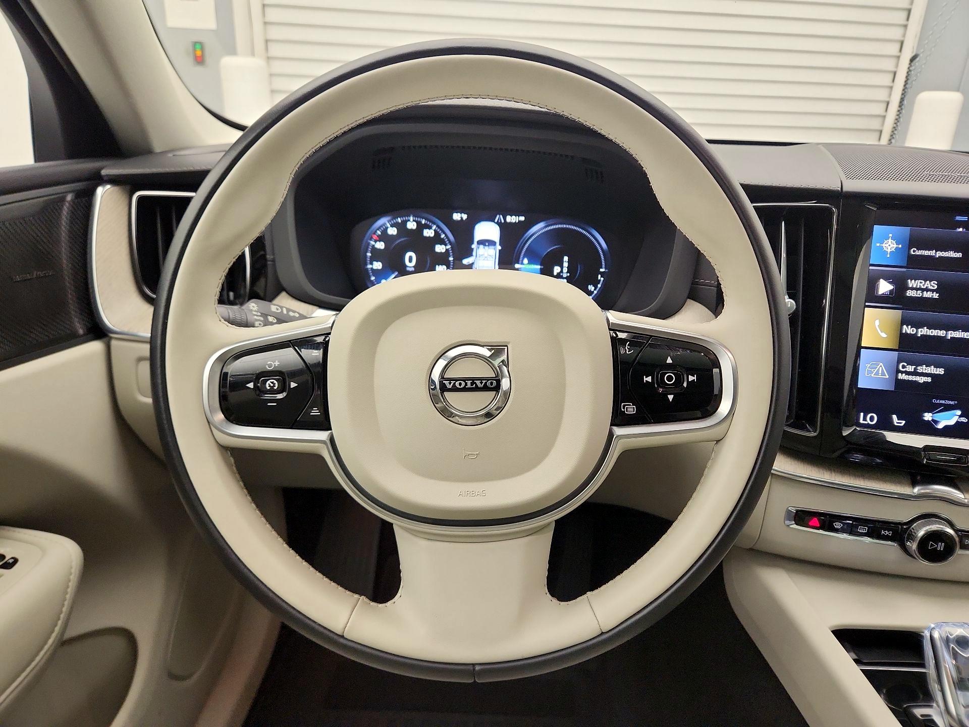 Thumbnail: 2021 Volvo XC60 - 10