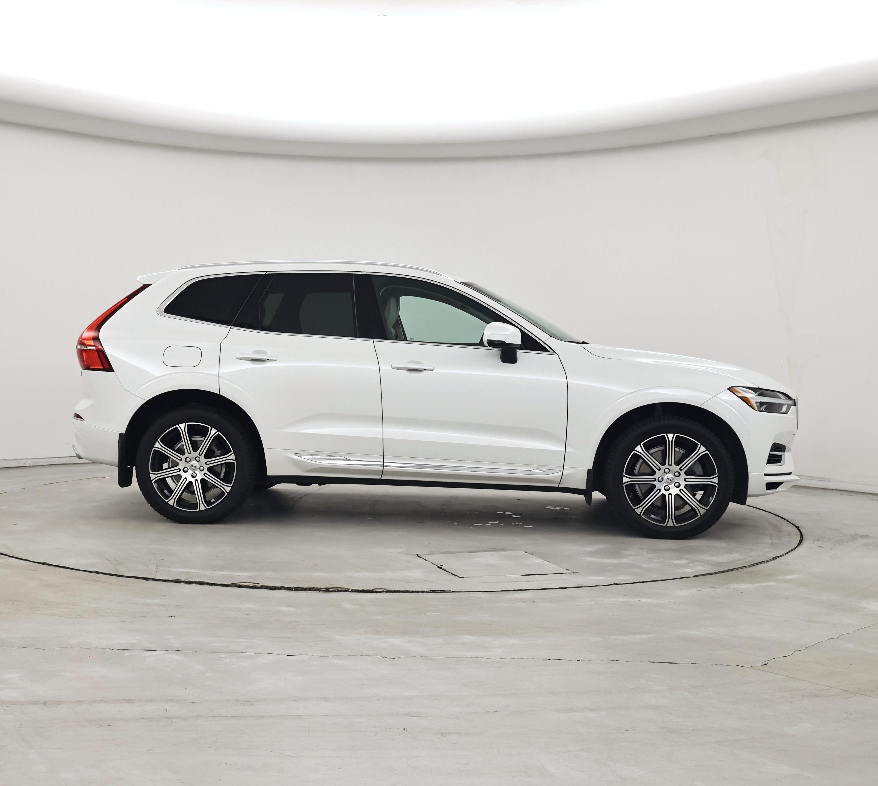 Thumbnail: 2021 Volvo XC60 - 7