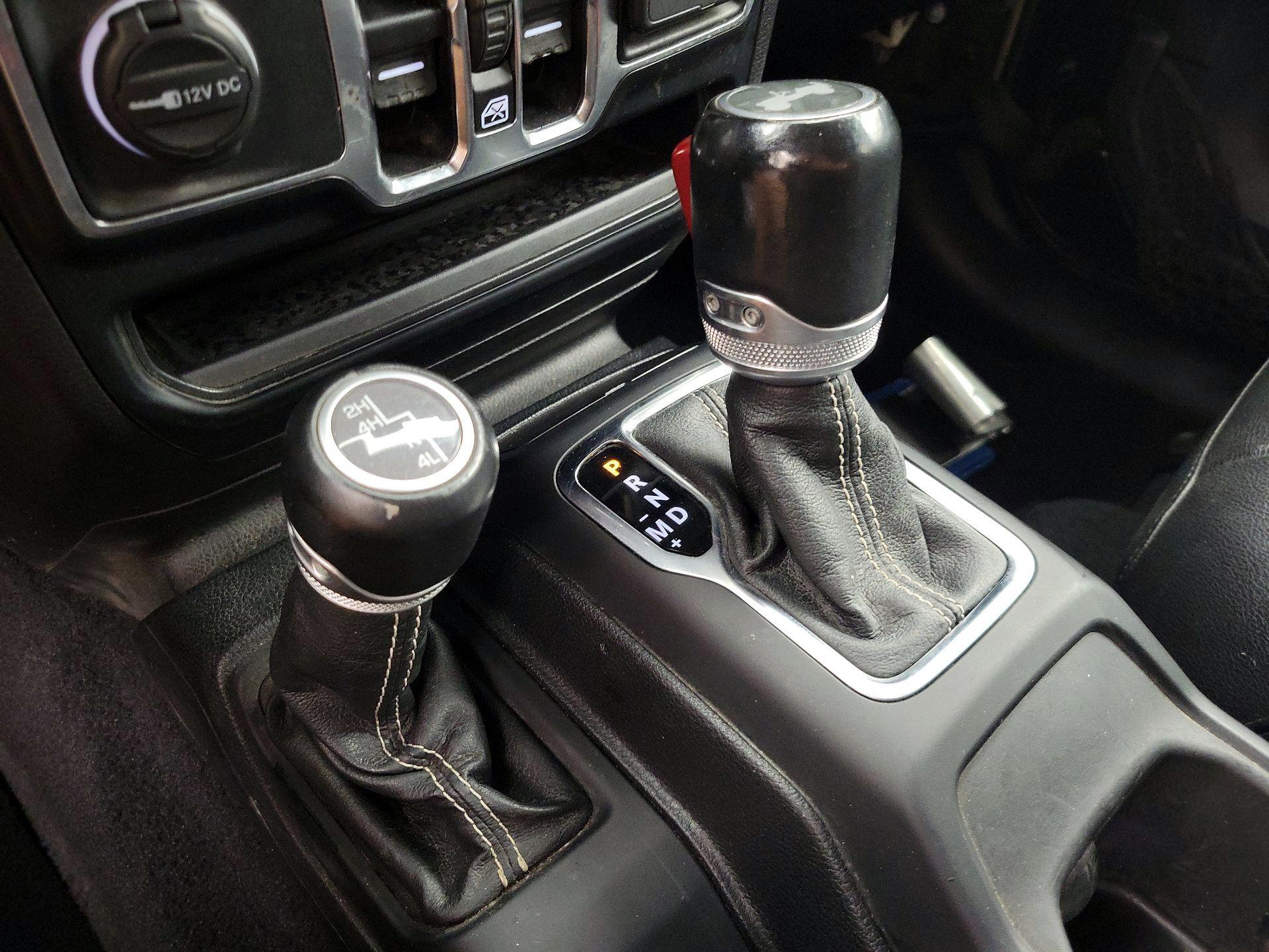 Thumbnail: 2021 Jeep Wrangler - 15
