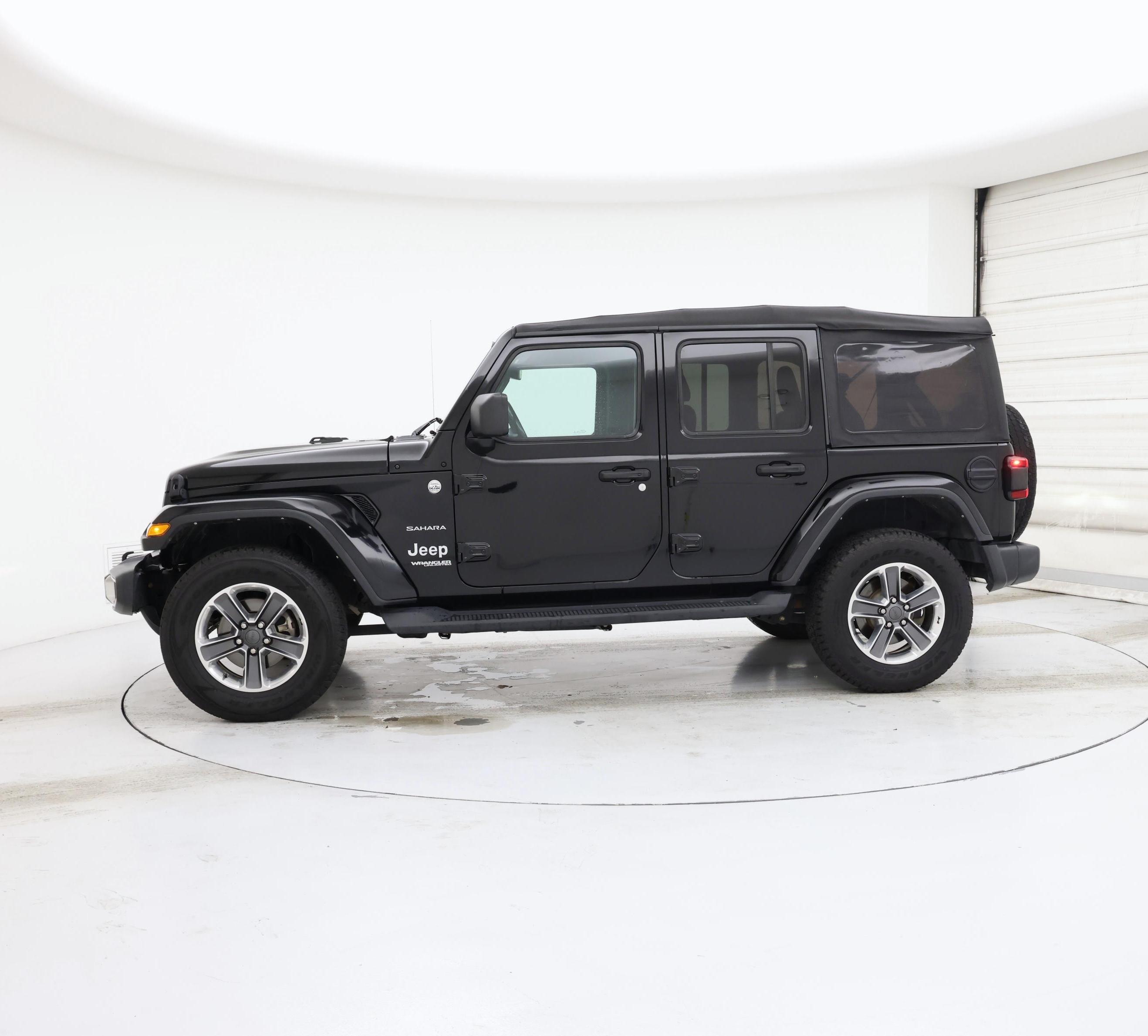 Thumbnail: 2021 Jeep Wrangler - 3