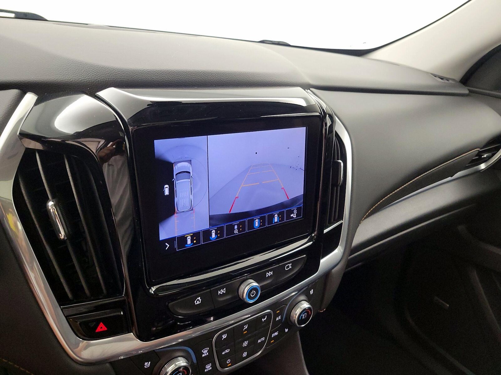 2020 Chevrolet Traverse Premier - Photo 15