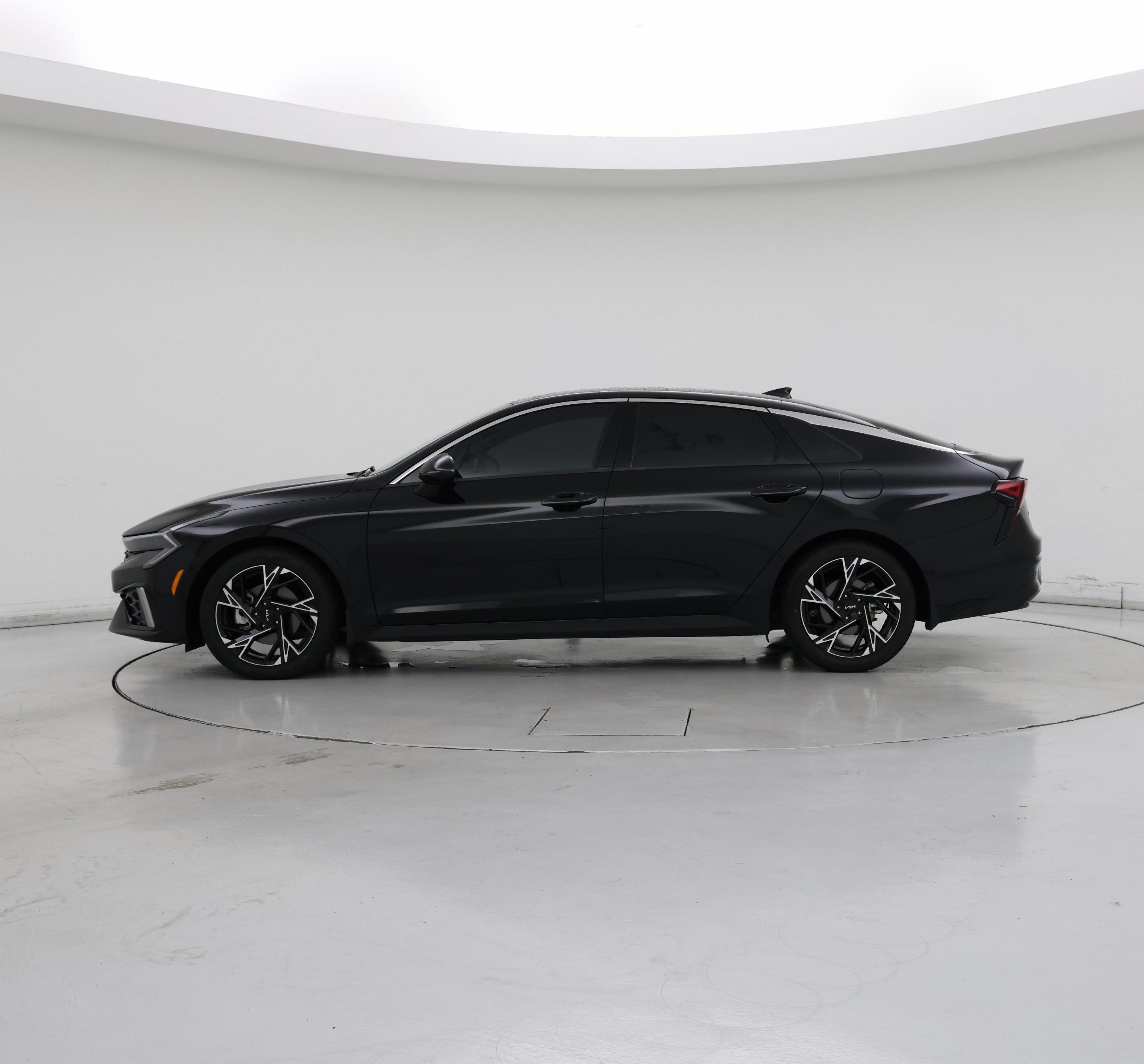 Thumbnail: 2025 Kia K5 - 3