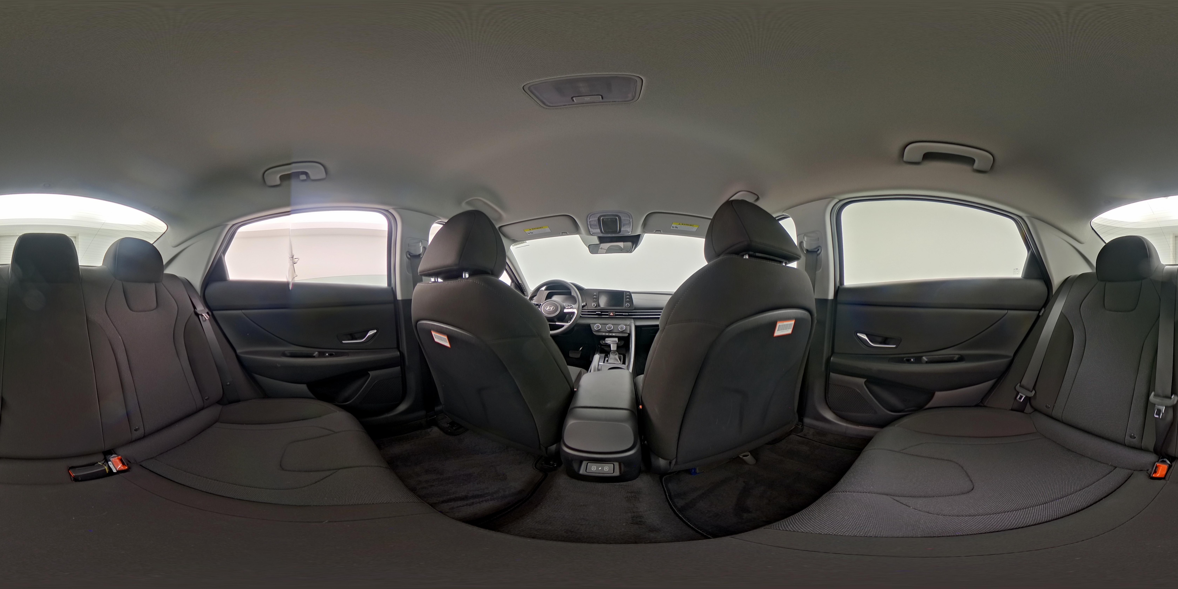 2025 Hyundai Elantra SE - Photo 25
