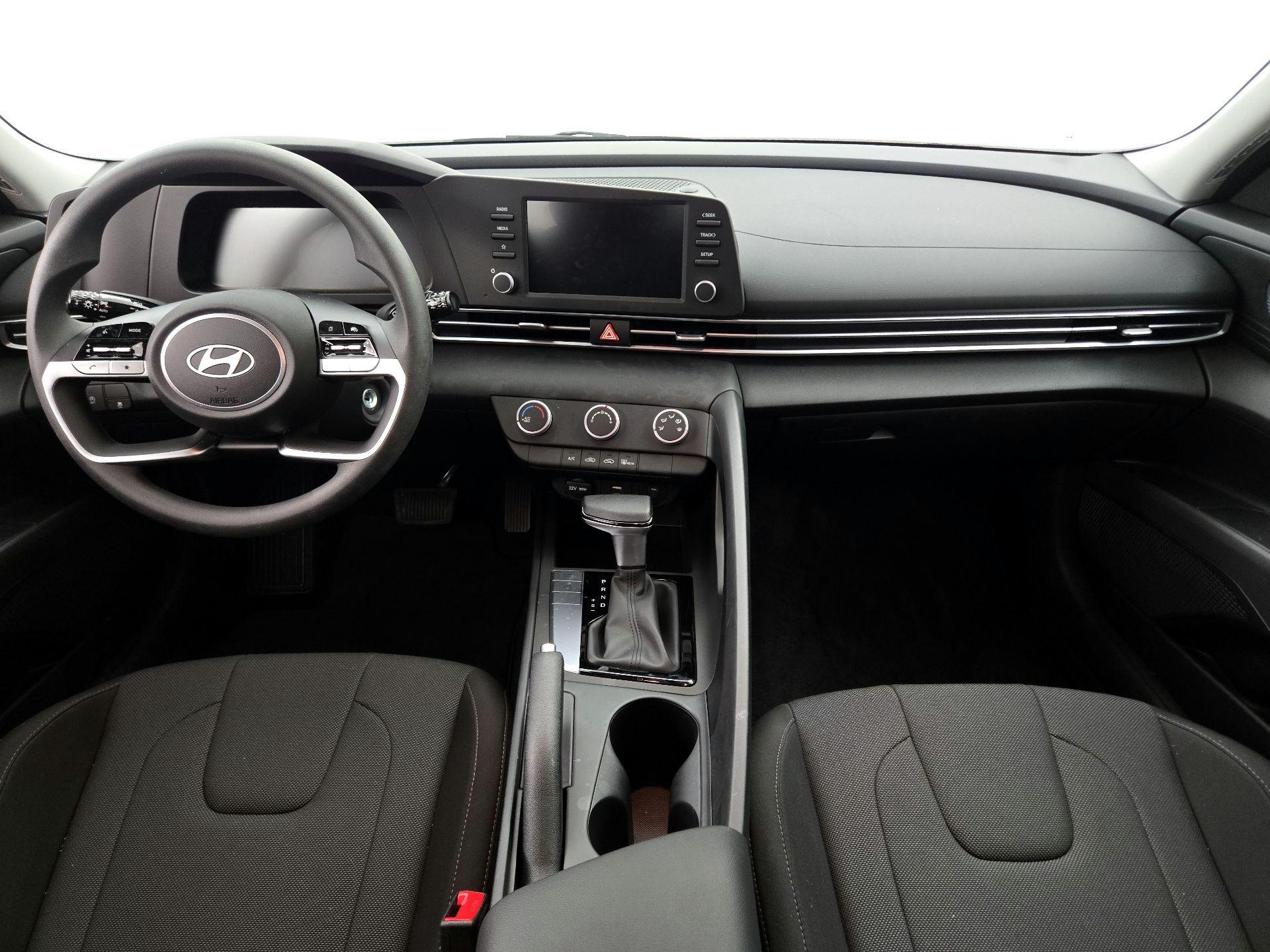 Thumbnail: 2025 Hyundai Elantra - 9