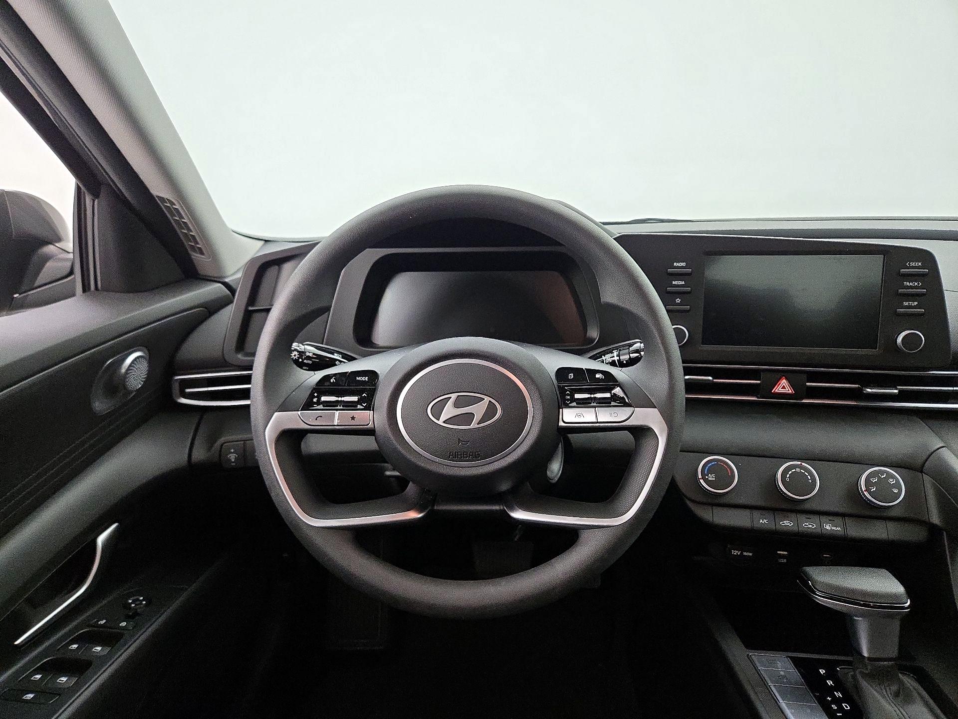 Thumbnail: 2025 Hyundai Elantra - 10