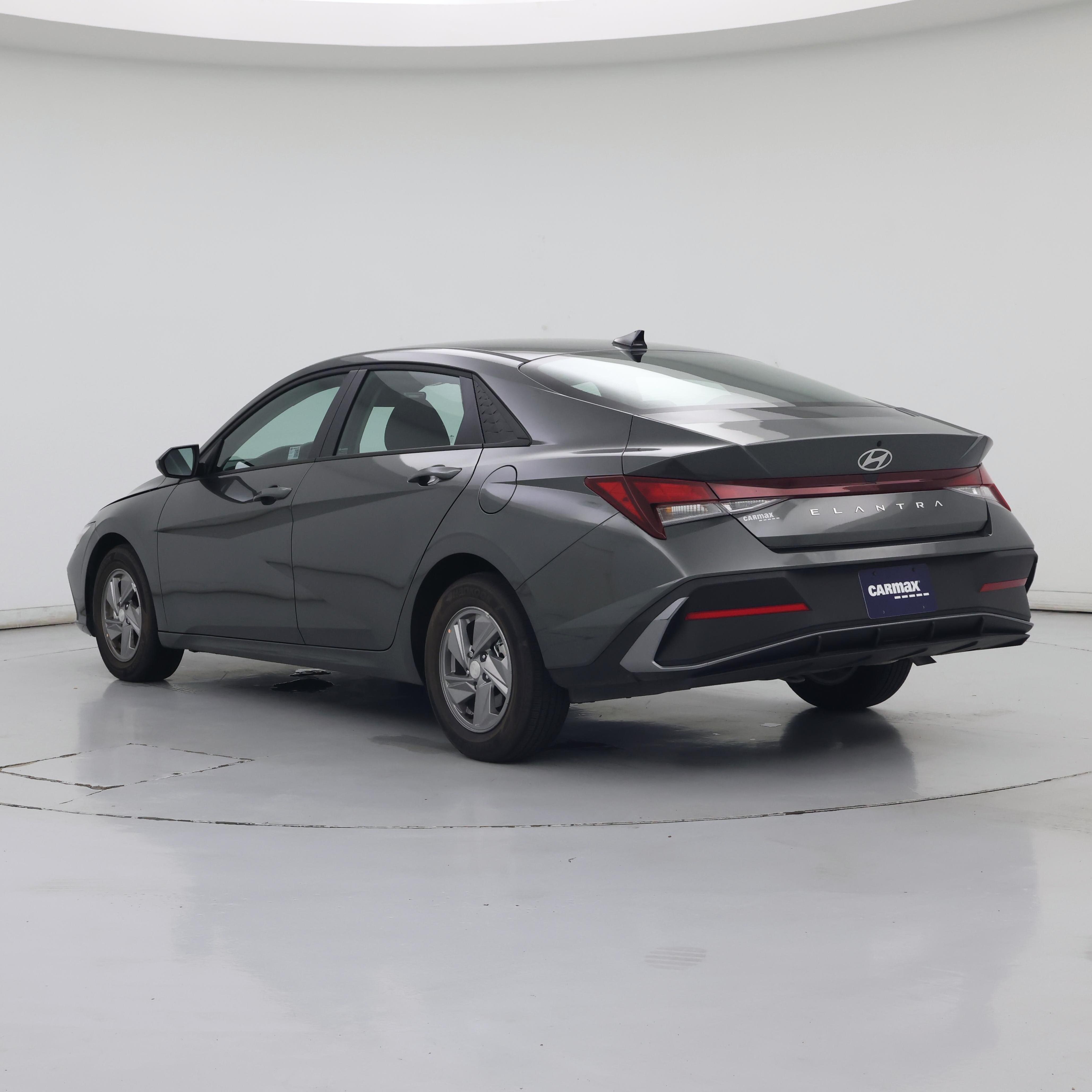 Thumbnail: 2025 Hyundai Elantra - 2