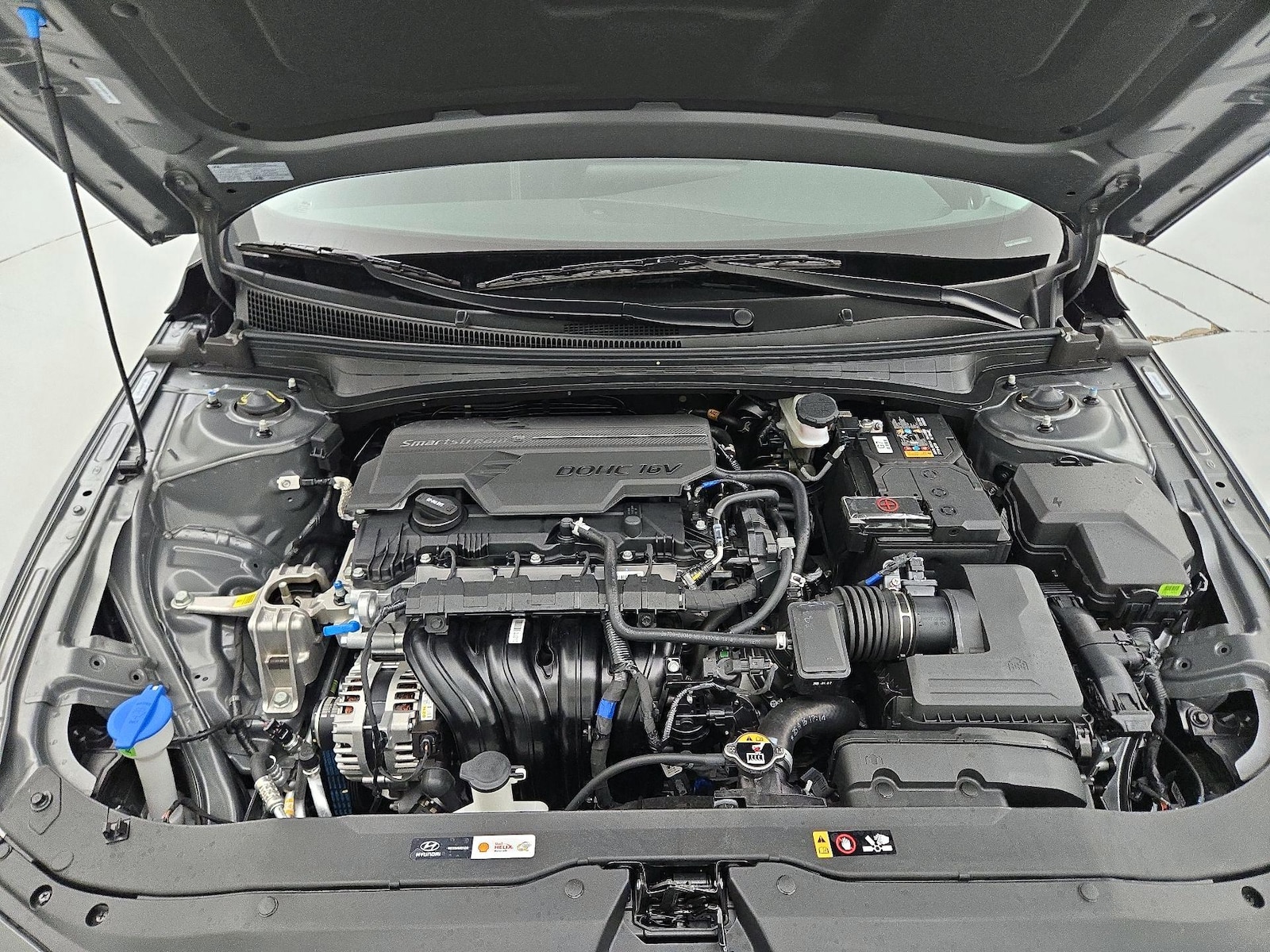 2025 Hyundai Elantra SE - Photo 22