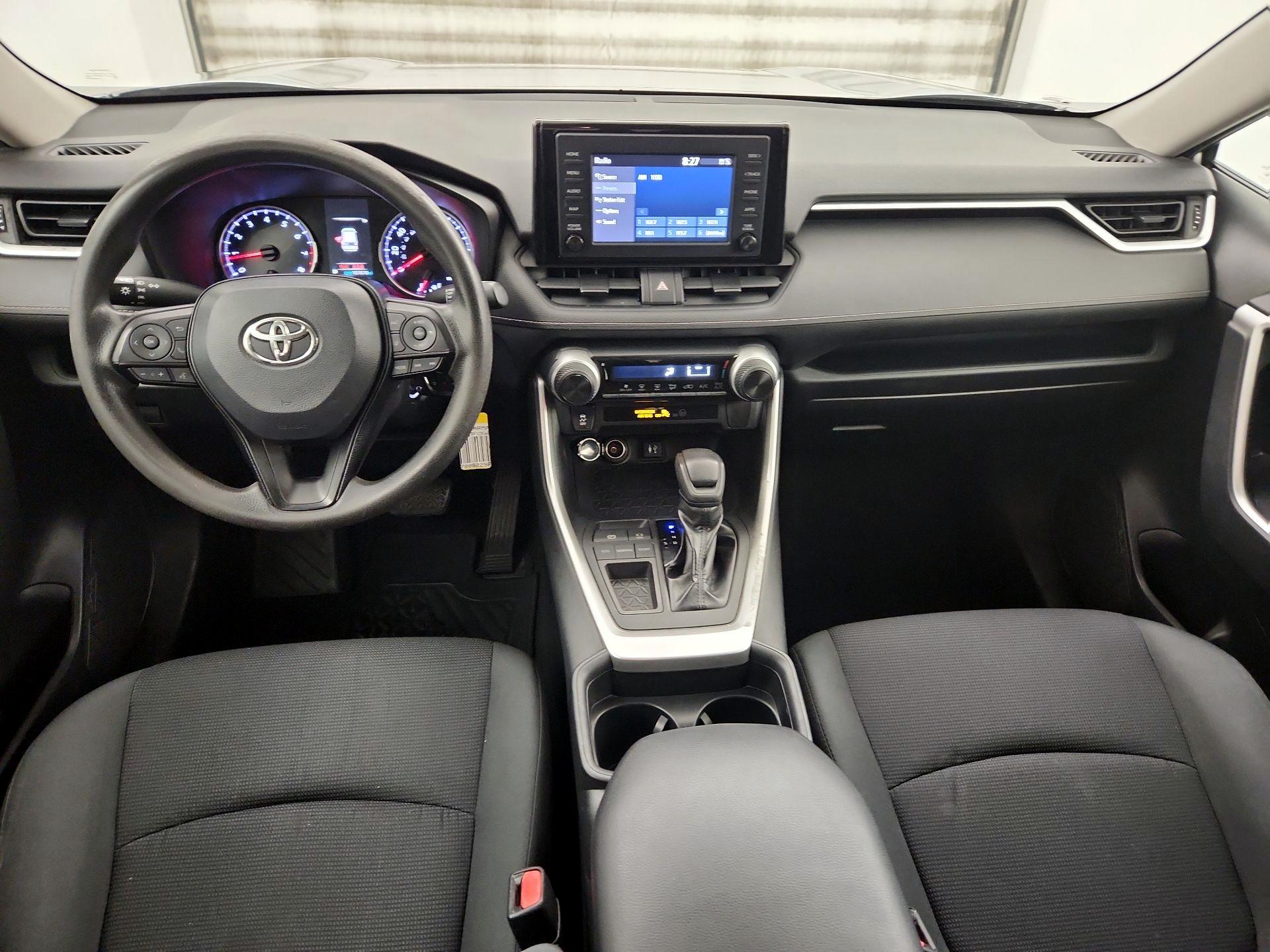 Thumbnail: 2019 Toyota RAV4 - 9