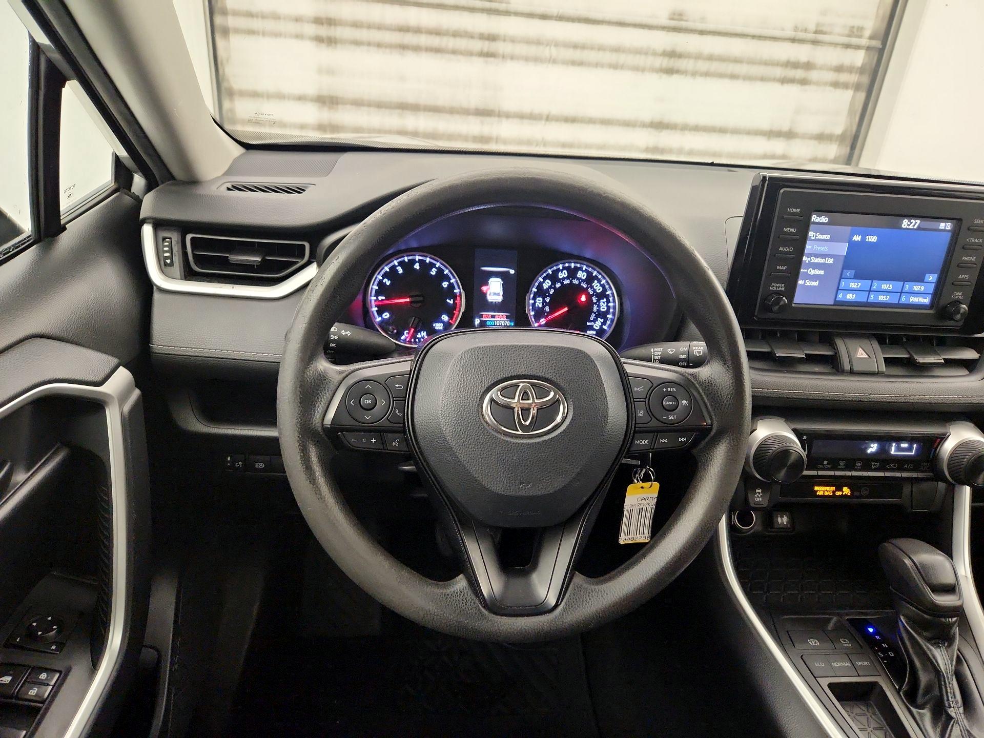 Thumbnail: 2019 Toyota RAV4 - 10