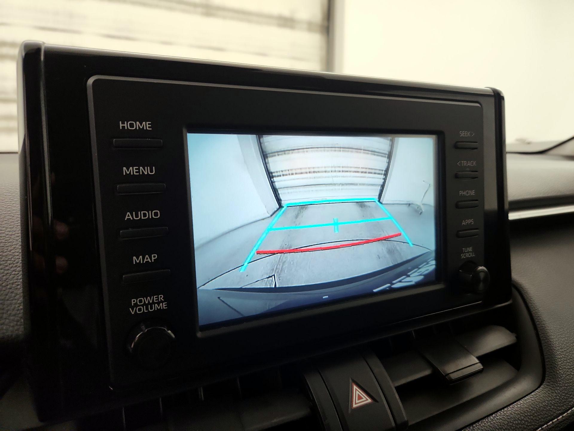 Thumbnail: 2019 Toyota RAV4 - 14