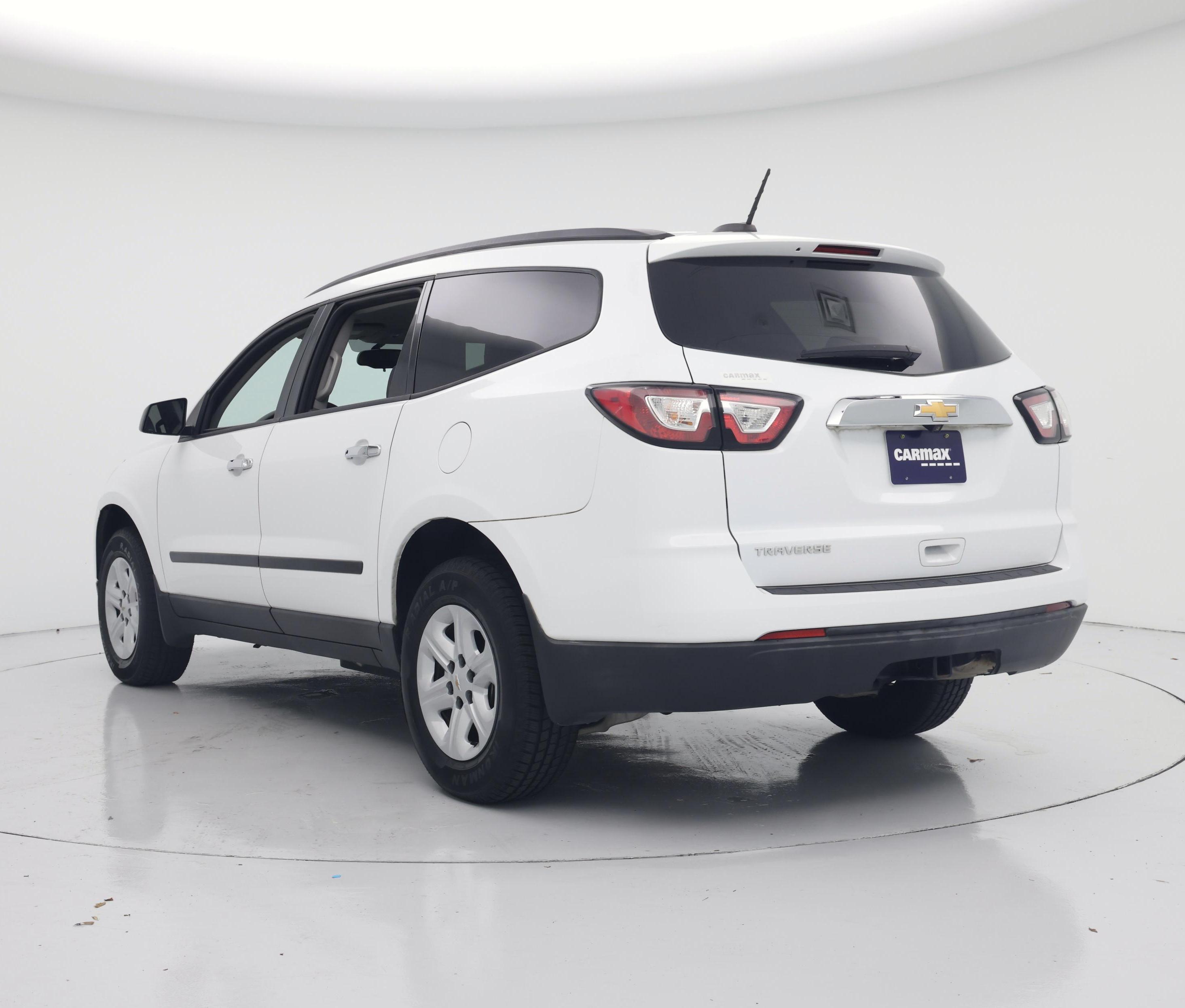 Thumbnail: 2017 Chevrolet Traverse - 2