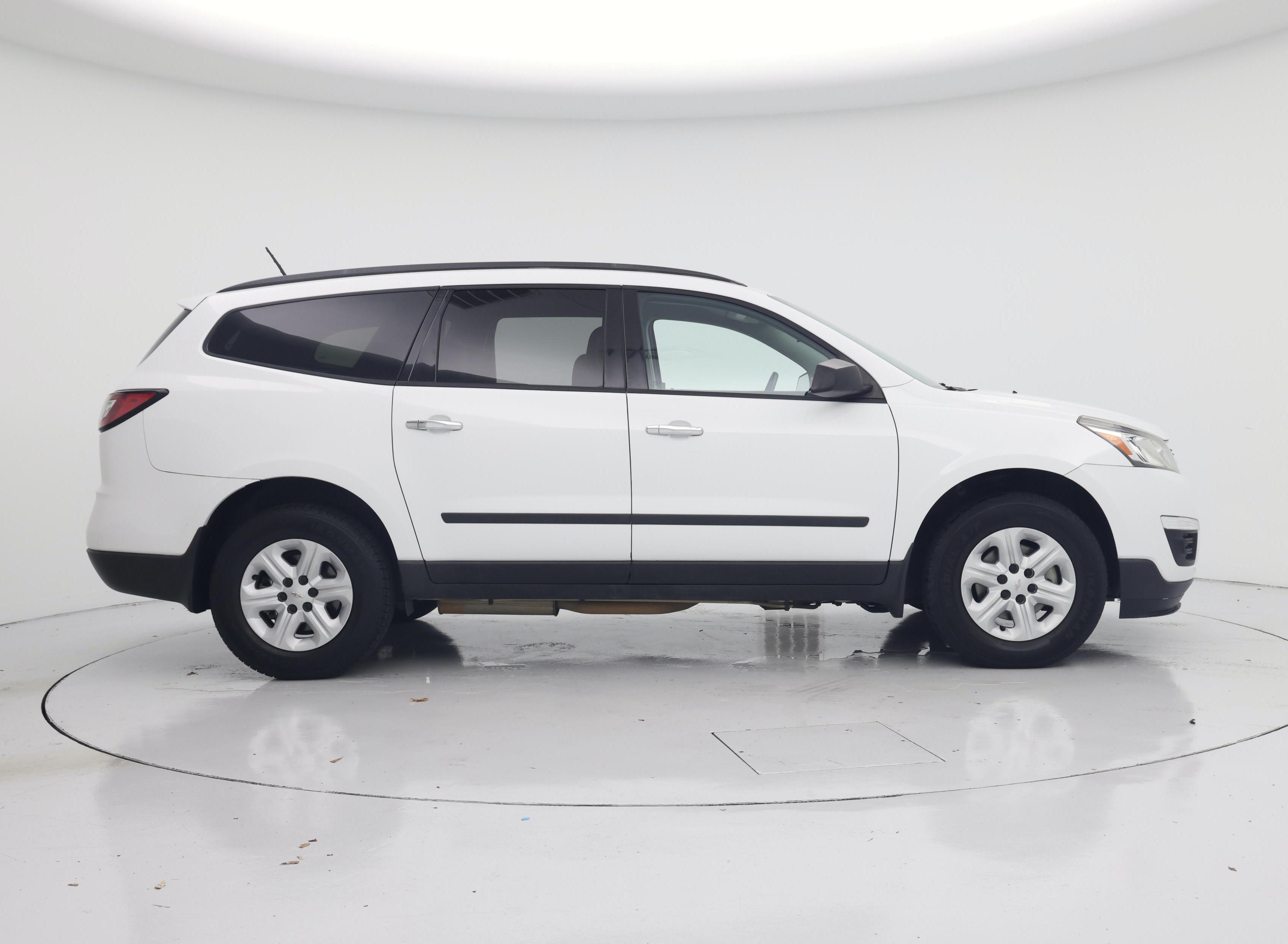Thumbnail: 2017 Chevrolet Traverse - 7