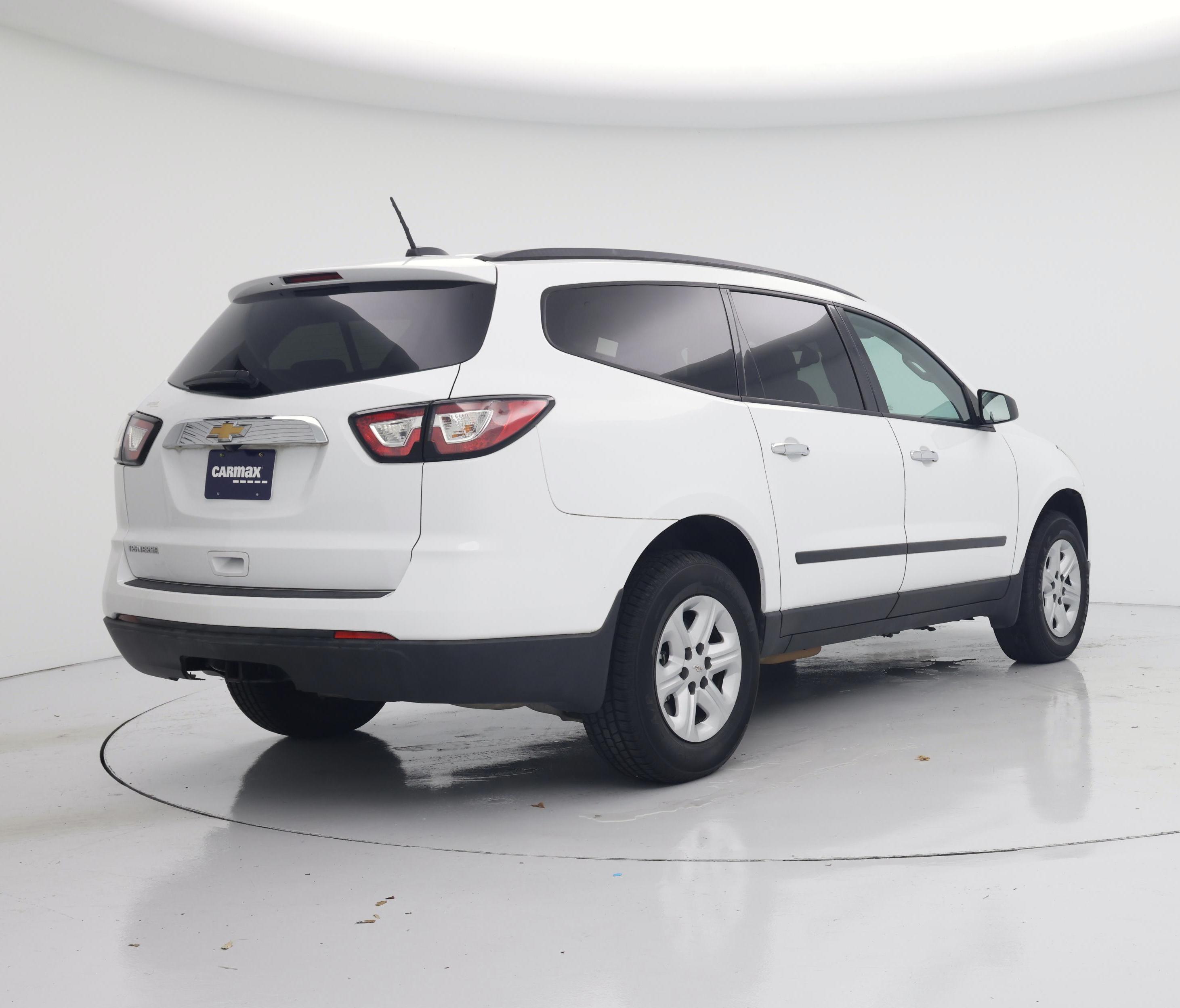 Thumbnail: 2017 Chevrolet Traverse - 8