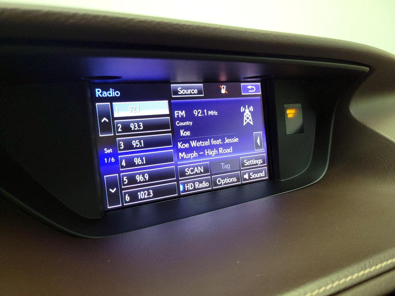 2016 Lexus ES 350 - Photo 17