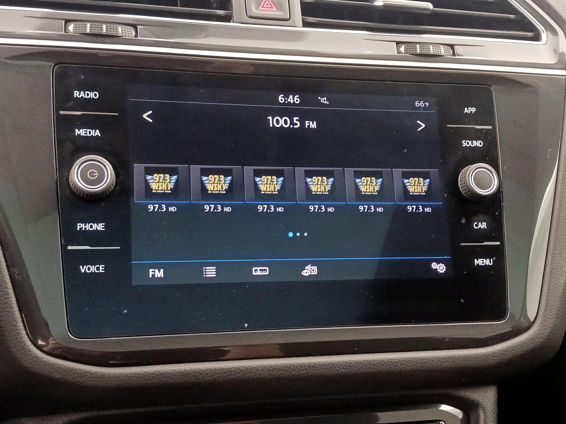 Thumbnail: 2019 Volkswagen Tiguan - 15