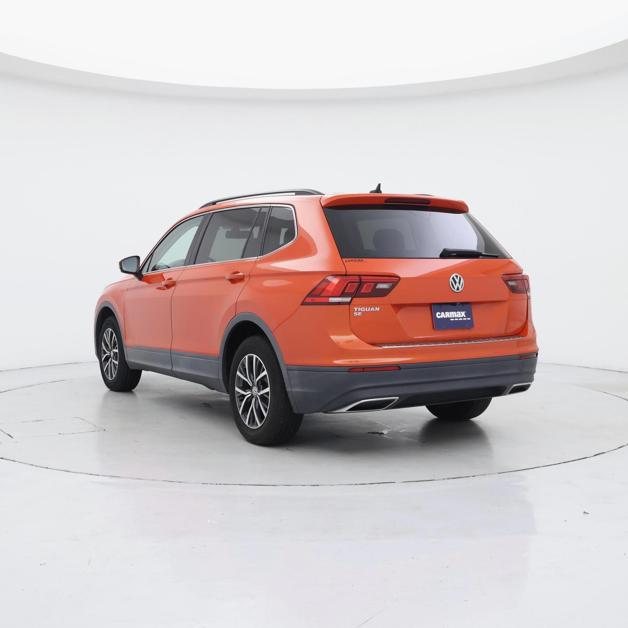Thumbnail: 2019 Volkswagen Tiguan - 2