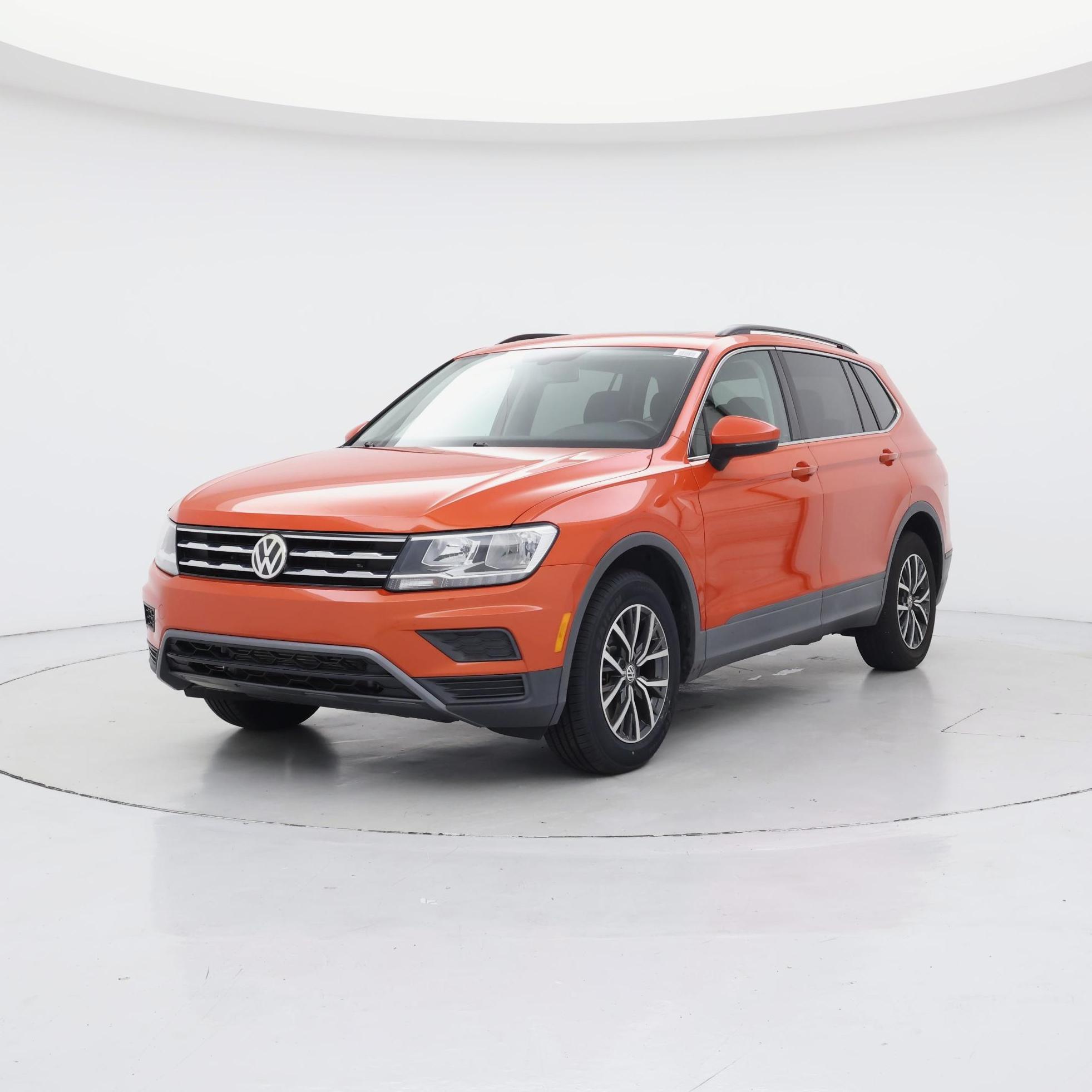 Thumbnail: 2019 Volkswagen Tiguan - 4