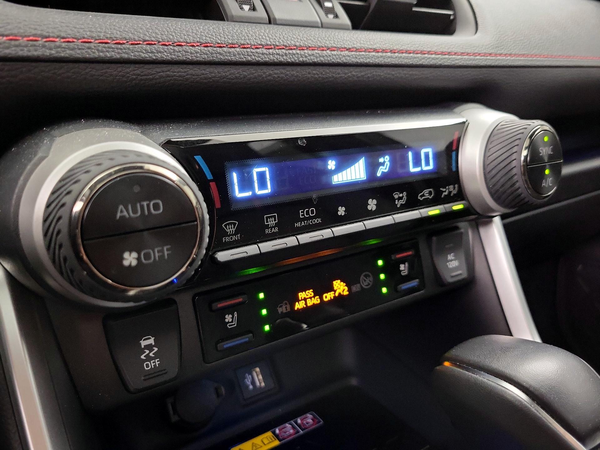 Thumbnail: 2025 Toyota RAV4 - 16