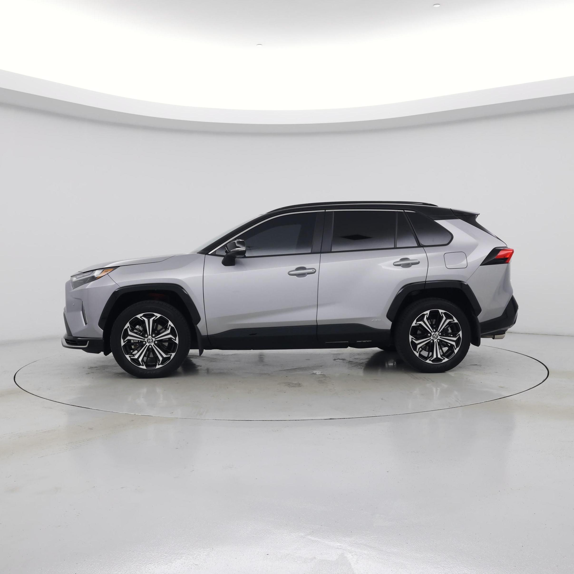 Thumbnail: 2025 Toyota RAV4 - 3
