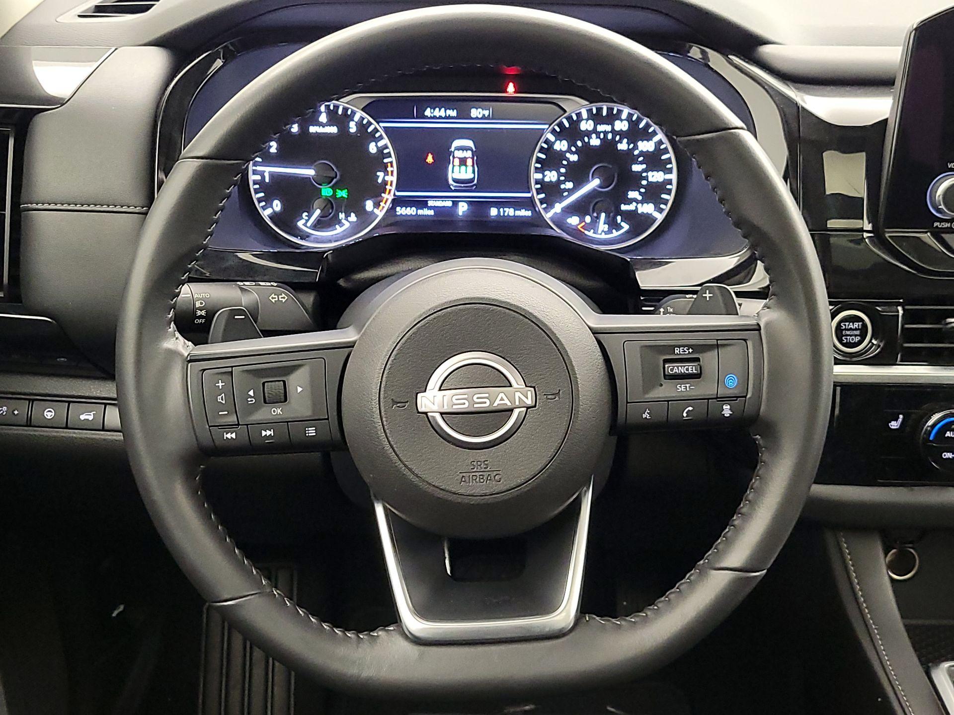 Thumbnail: 2024 Nissan Pathfinder - 10