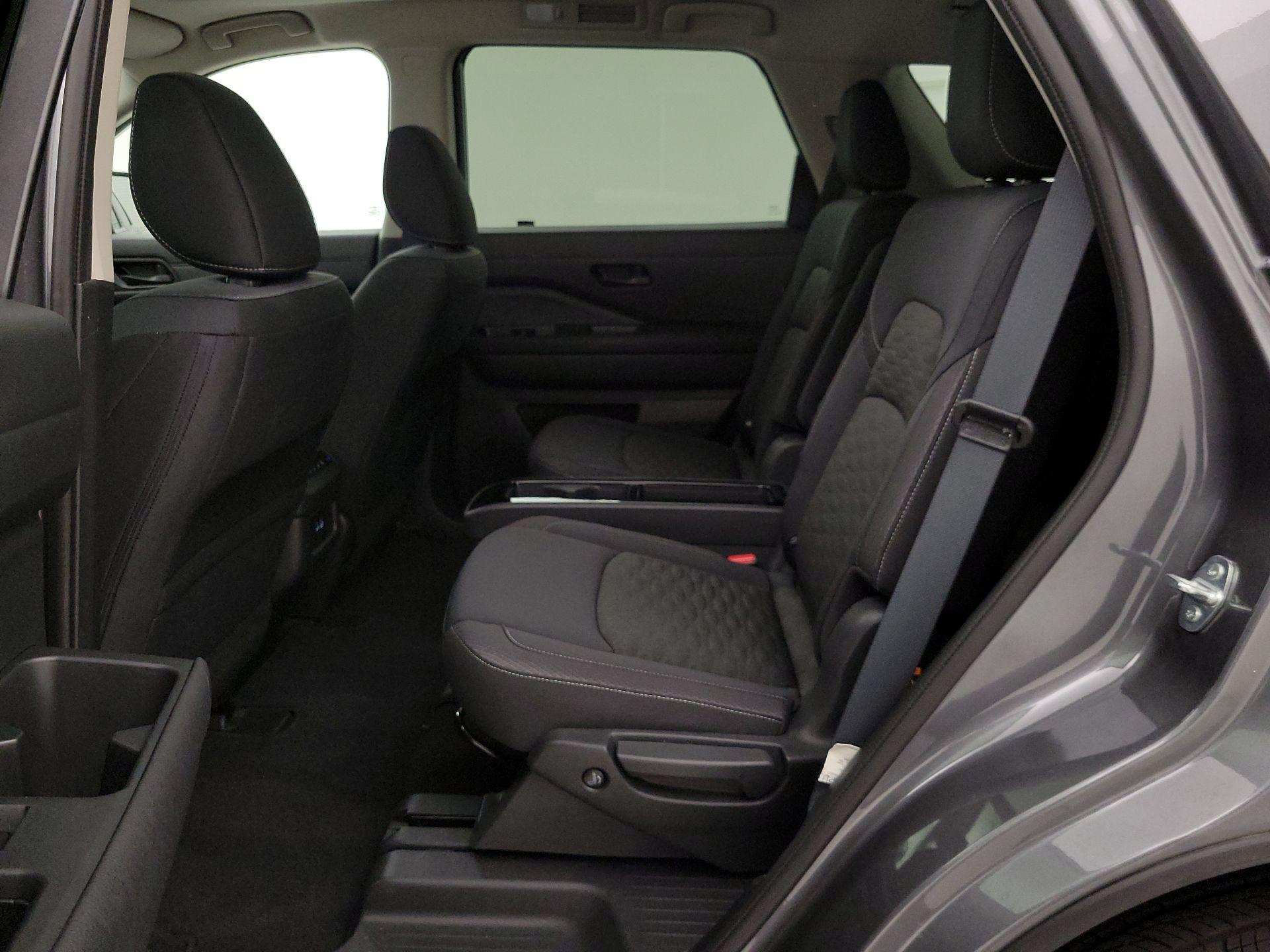 Thumbnail: 2024 Nissan Pathfinder - 20