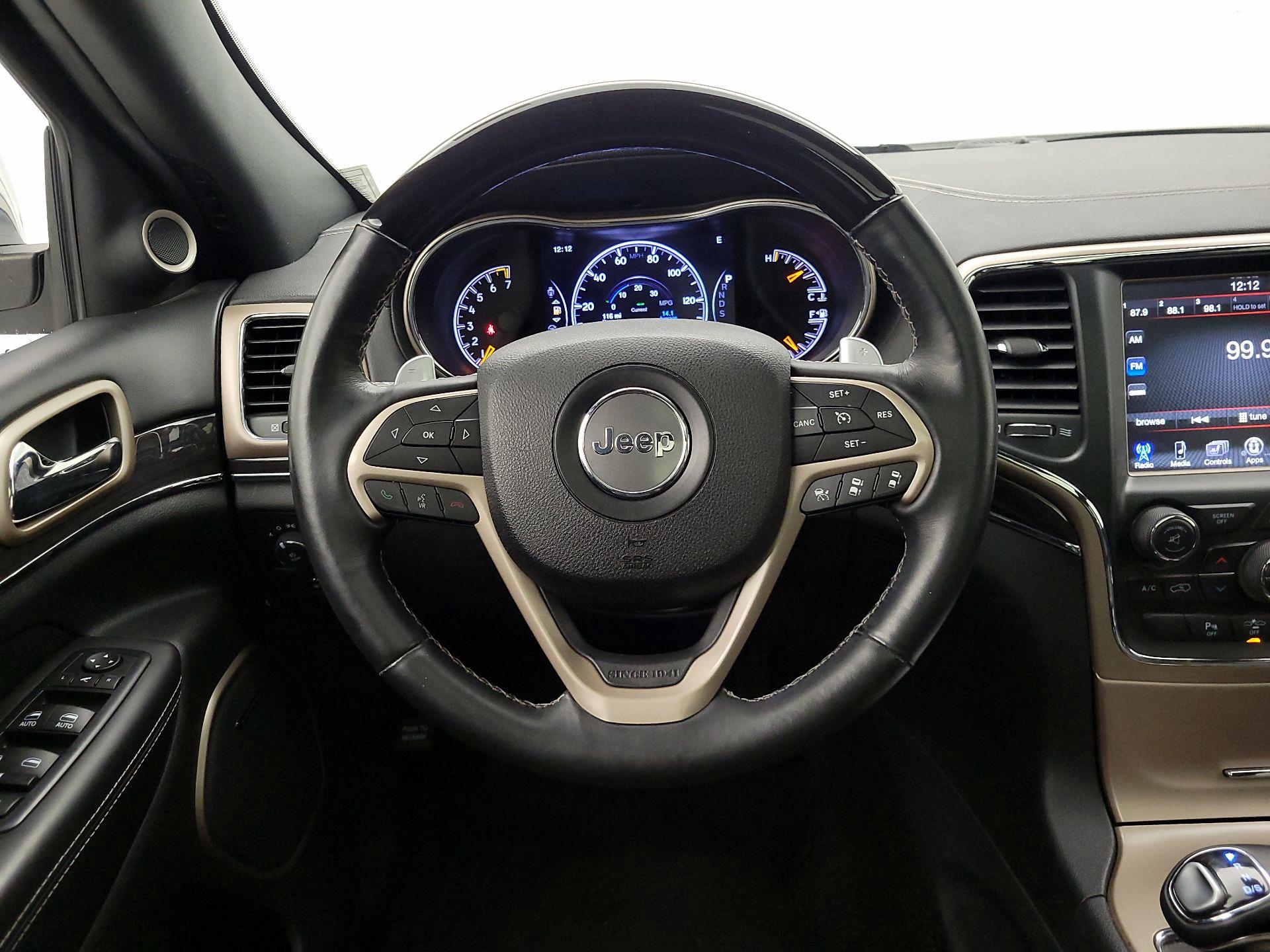 Thumbnail: 2015 Jeep Grand Cherokee - 10