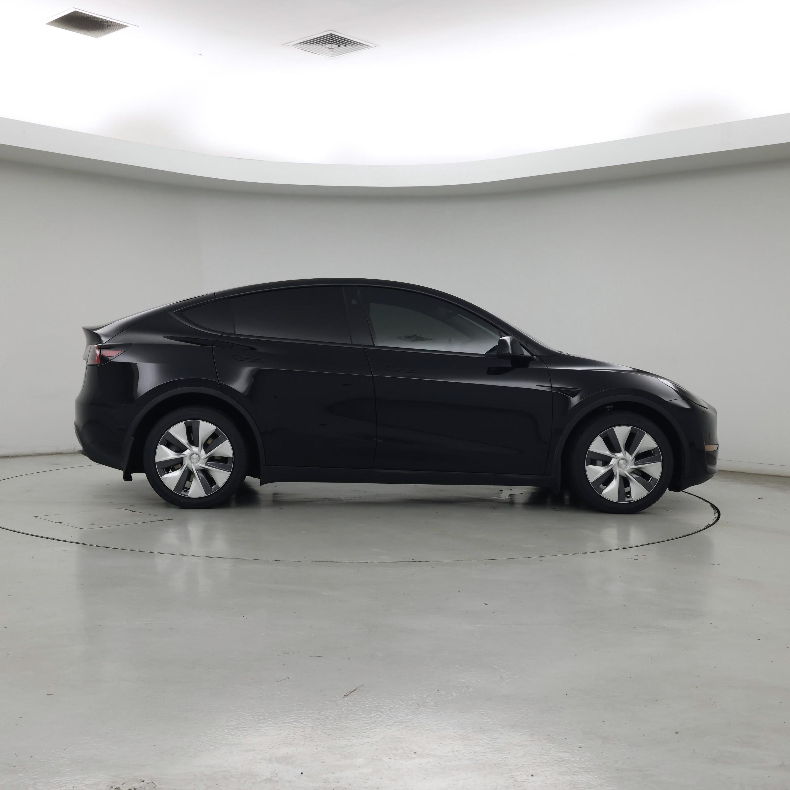 Thumbnail: 2024 Tesla Model Y - 7