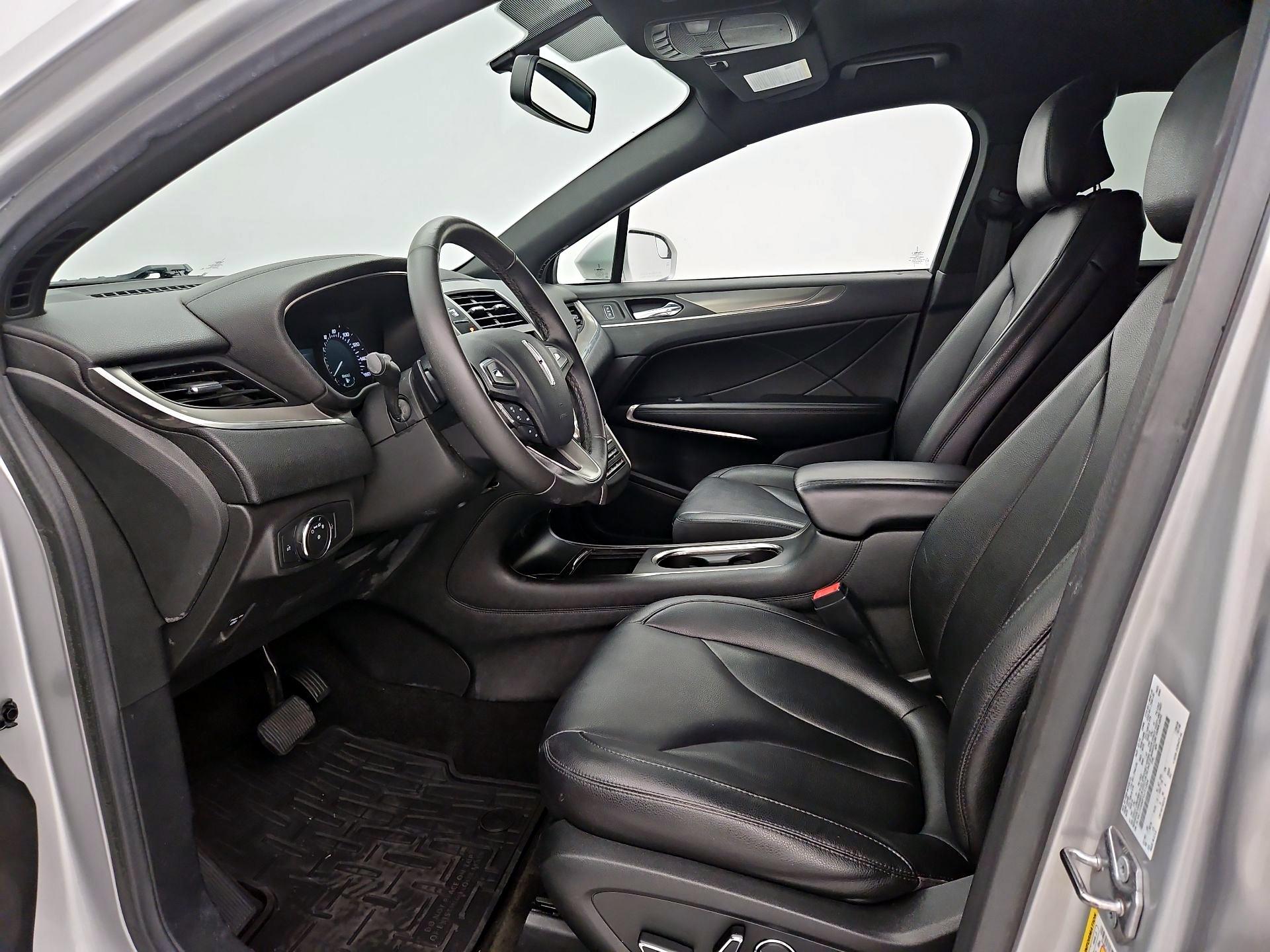 Thumbnail: 2015 Lincoln MKC - 11