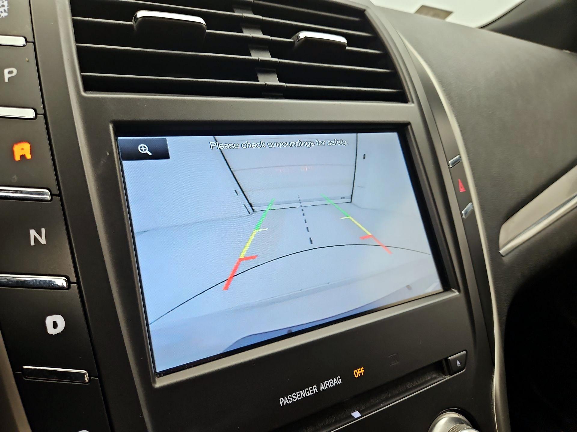 Thumbnail: 2015 Lincoln MKC - 14