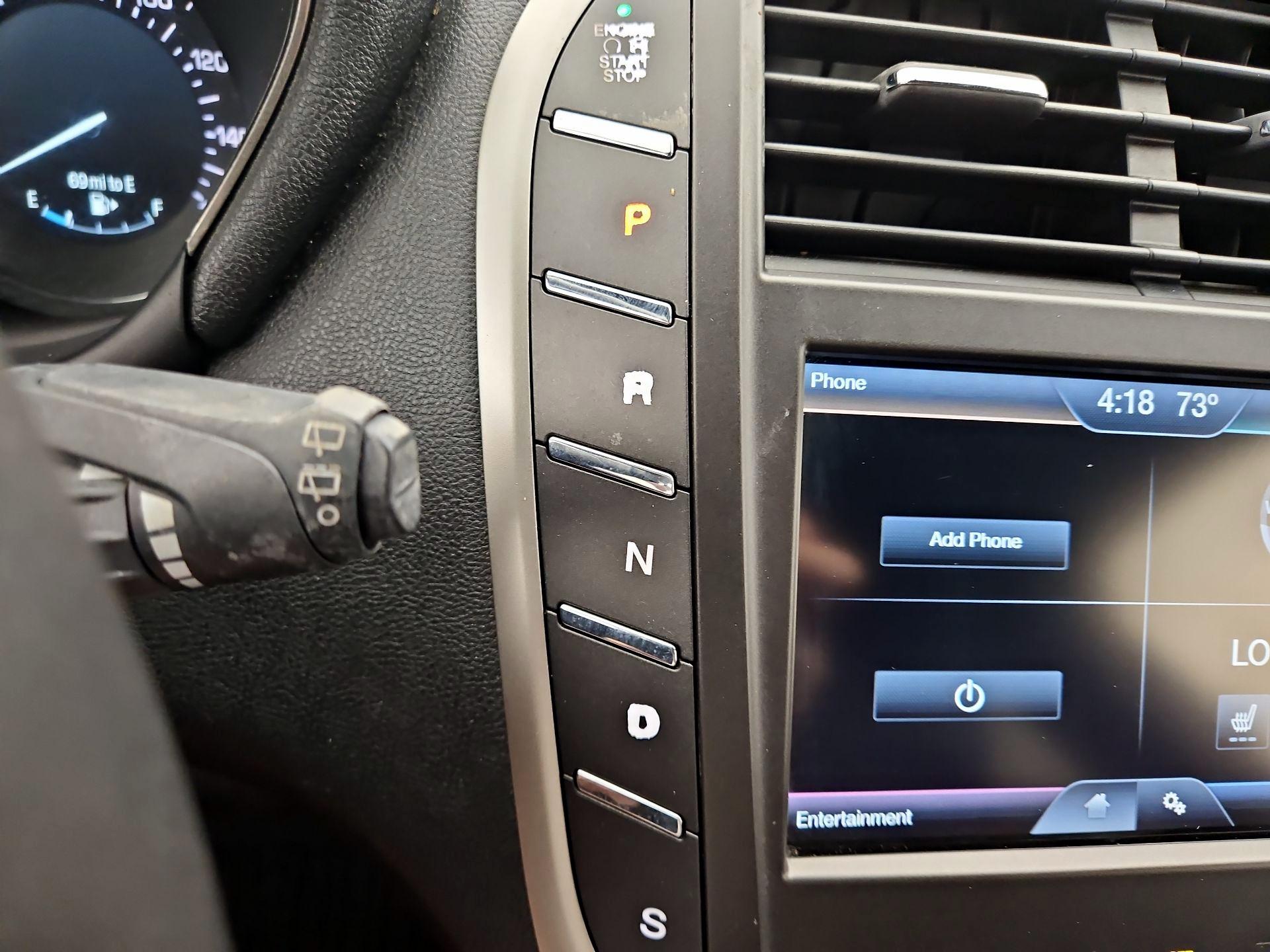 Thumbnail: 2015 Lincoln MKC - 17