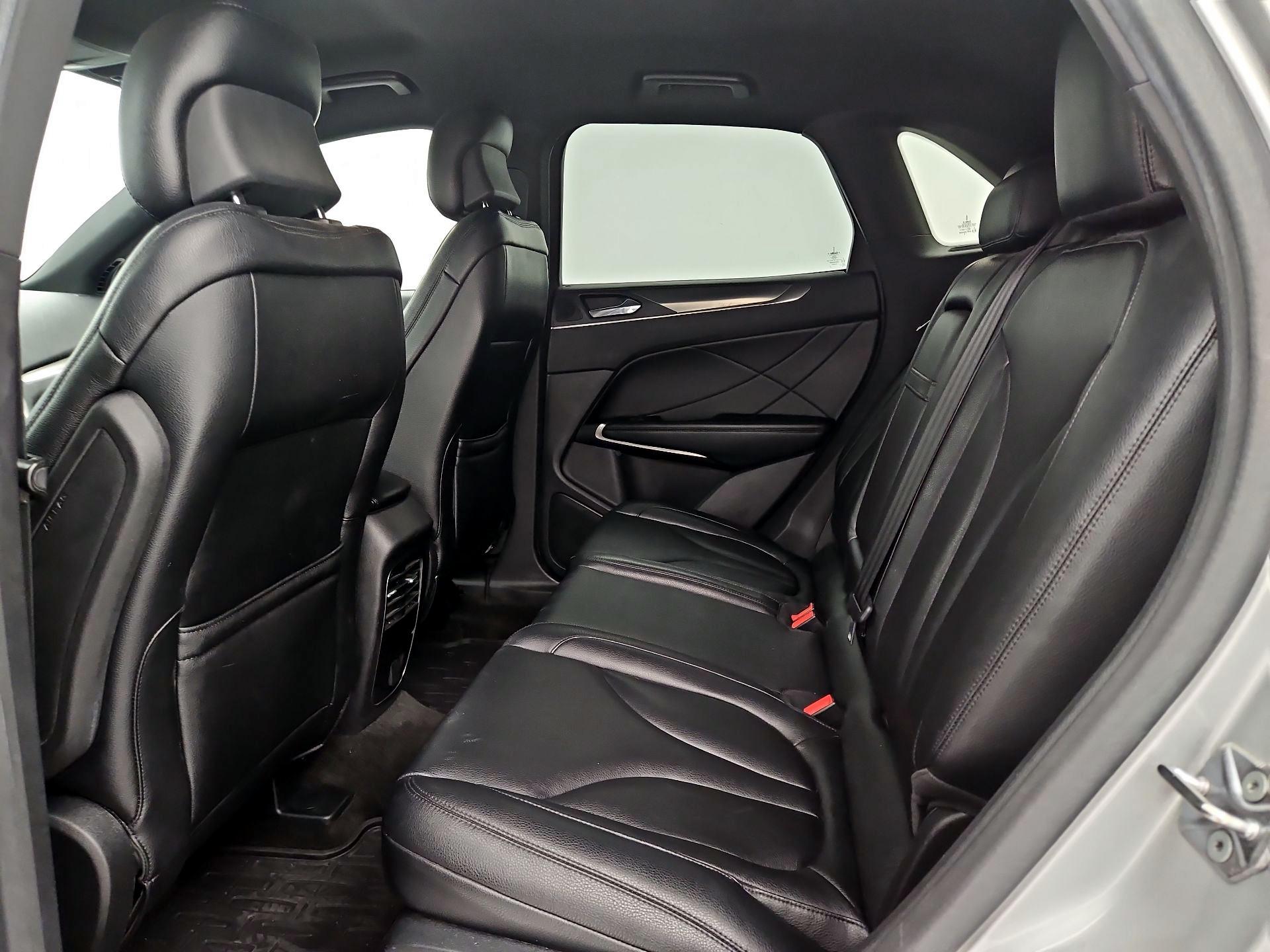Thumbnail: 2015 Lincoln MKC - 19