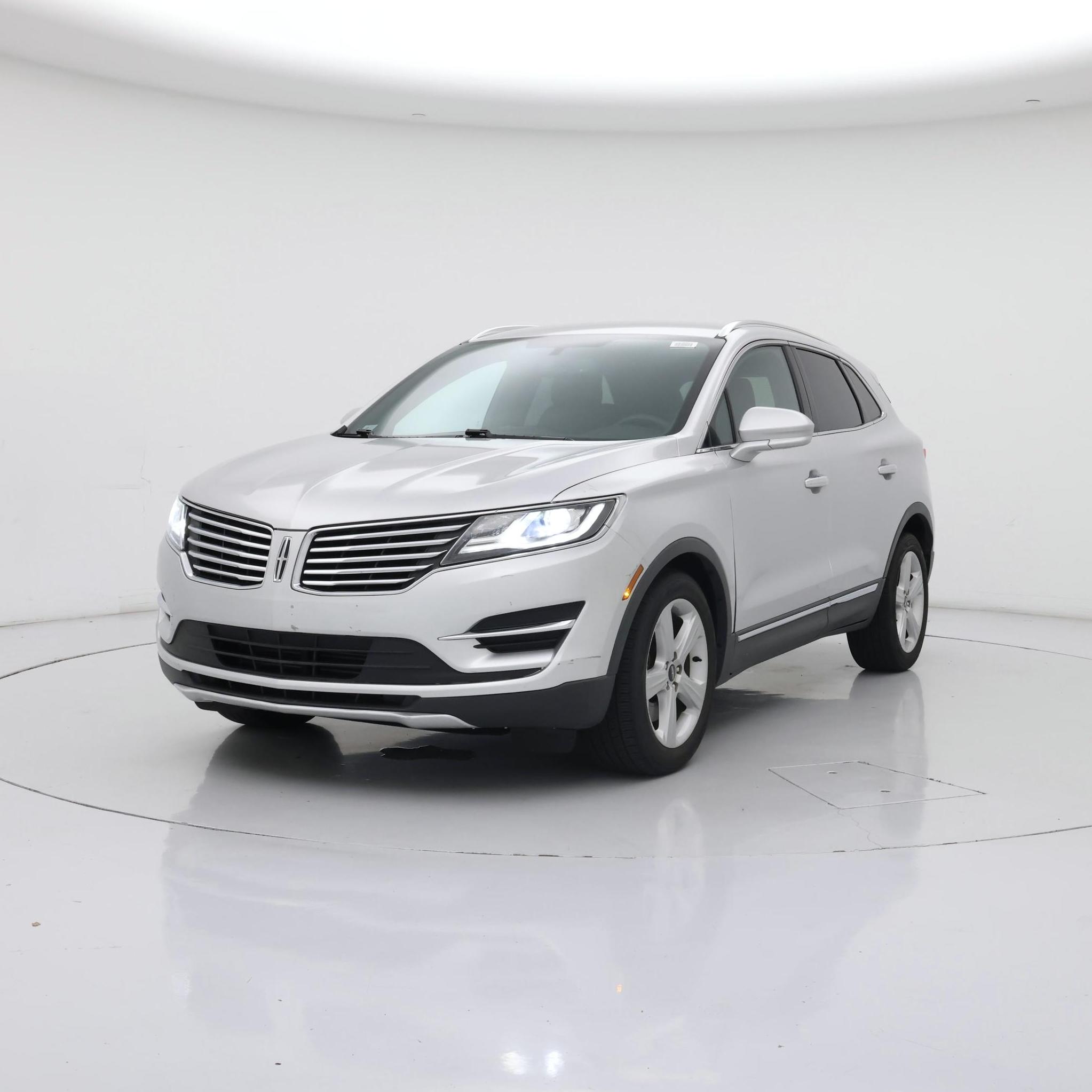 Thumbnail: 2015 Lincoln MKC - 4