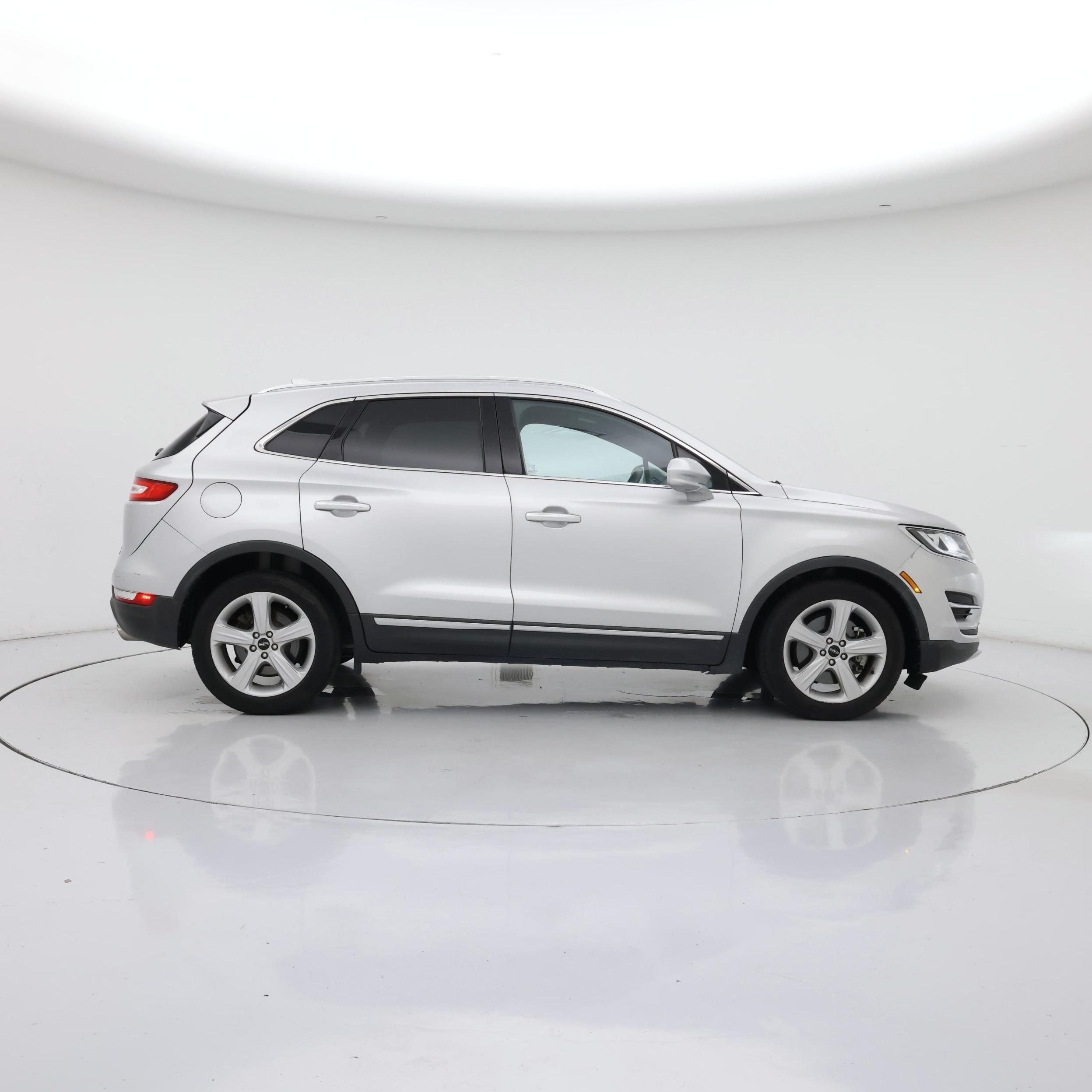 Thumbnail: 2015 Lincoln MKC - 7