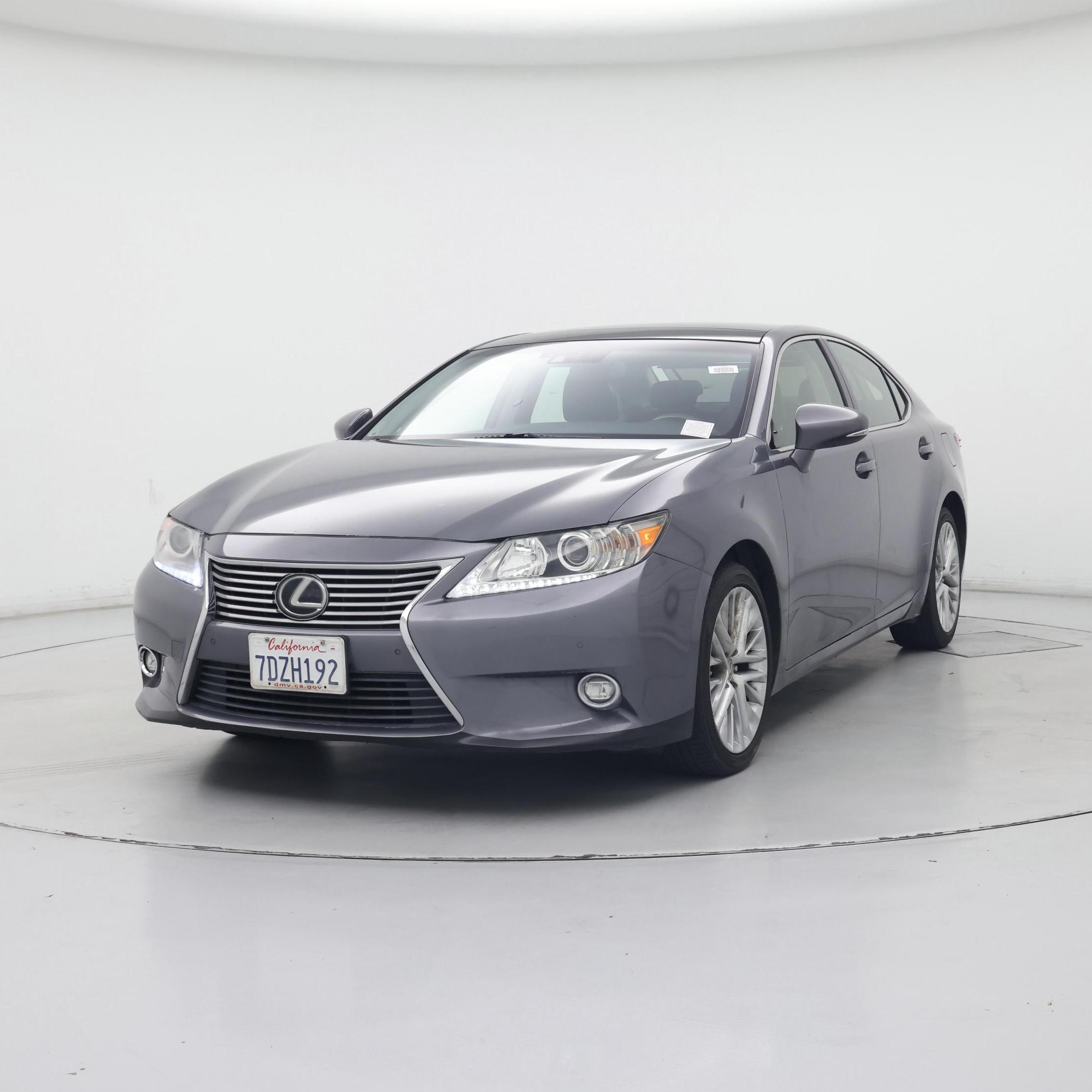 Thumbnail: 2014 Lexus ES - 4