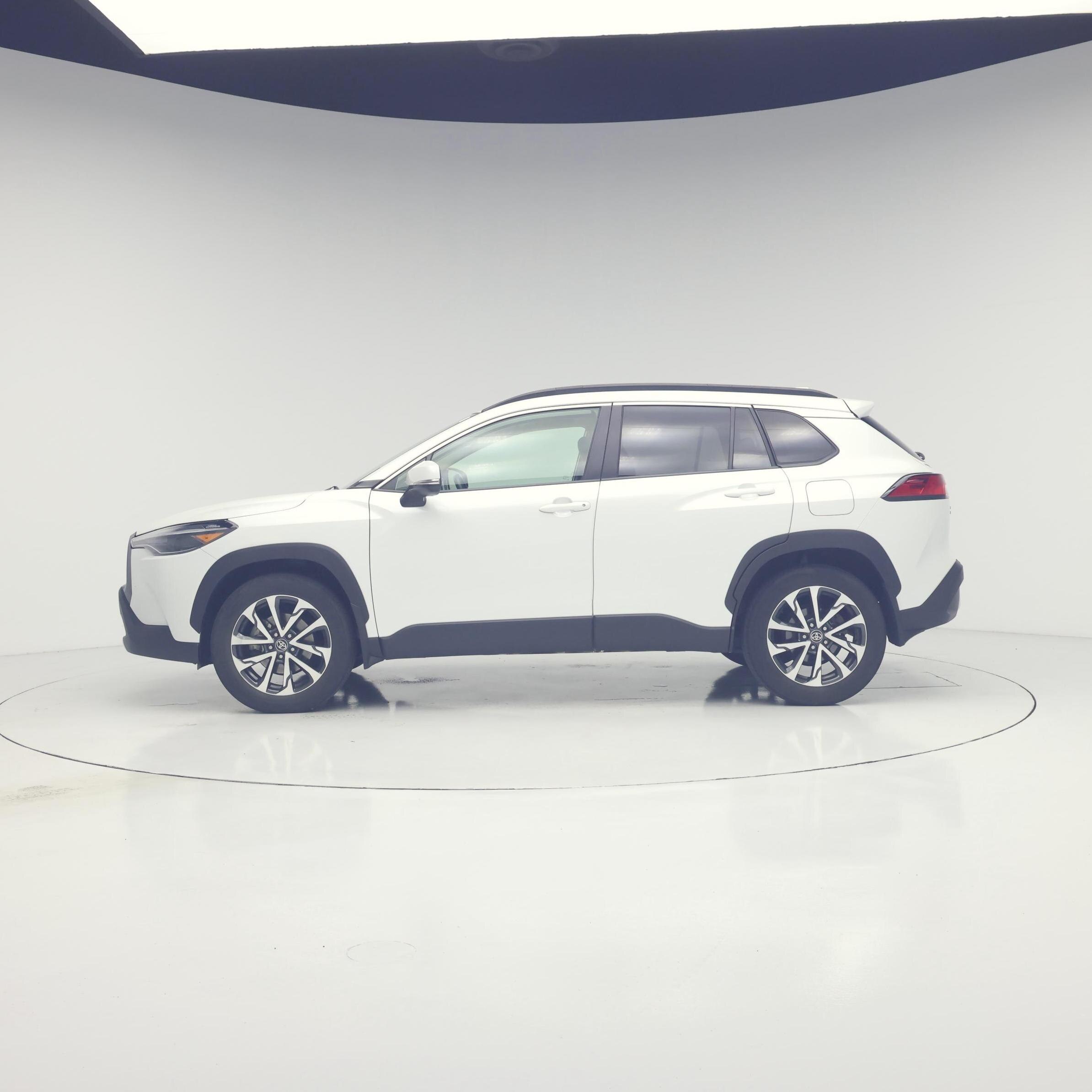 Thumbnail: 2022 Toyota Corolla Cross - 3