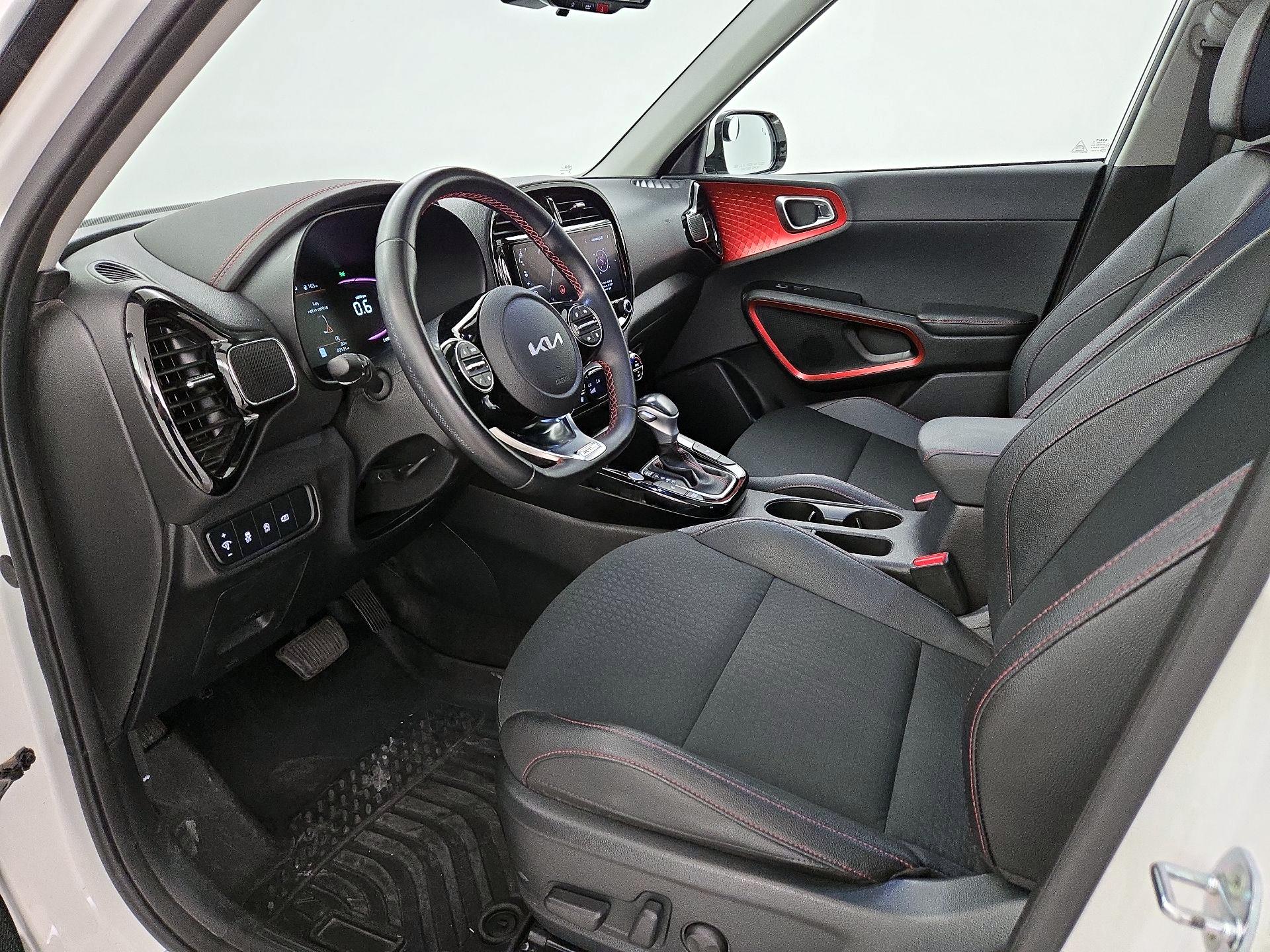 Thumbnail: 2023 Kia Soul - 11
