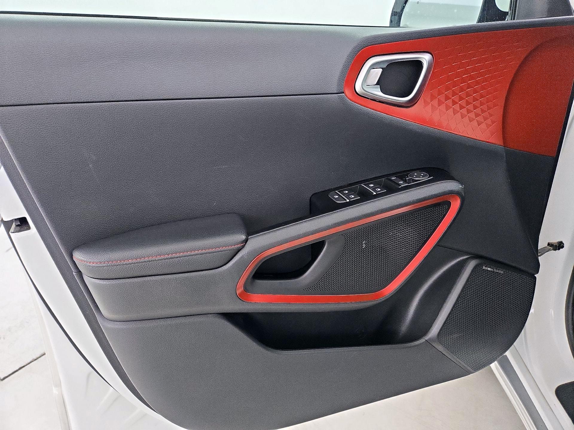 Thumbnail: 2023 Kia Soul - 12