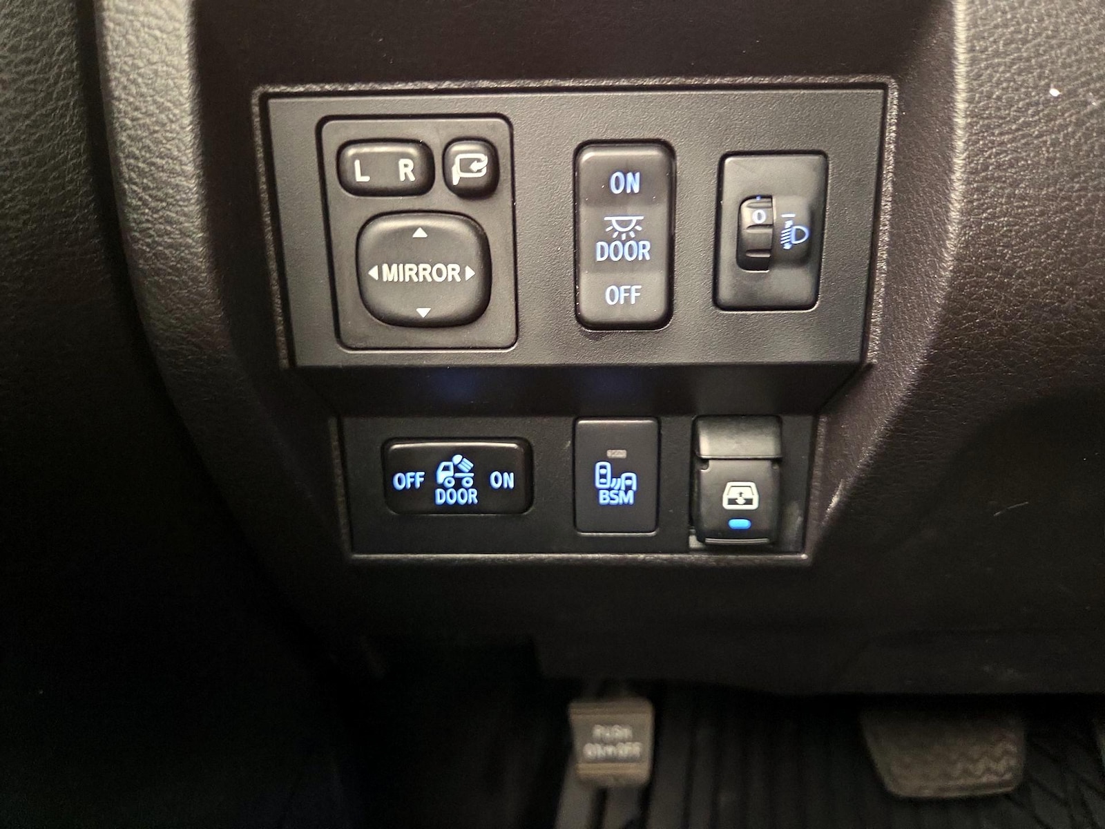 2014 Toyota Tundra Platinum - Photo 14