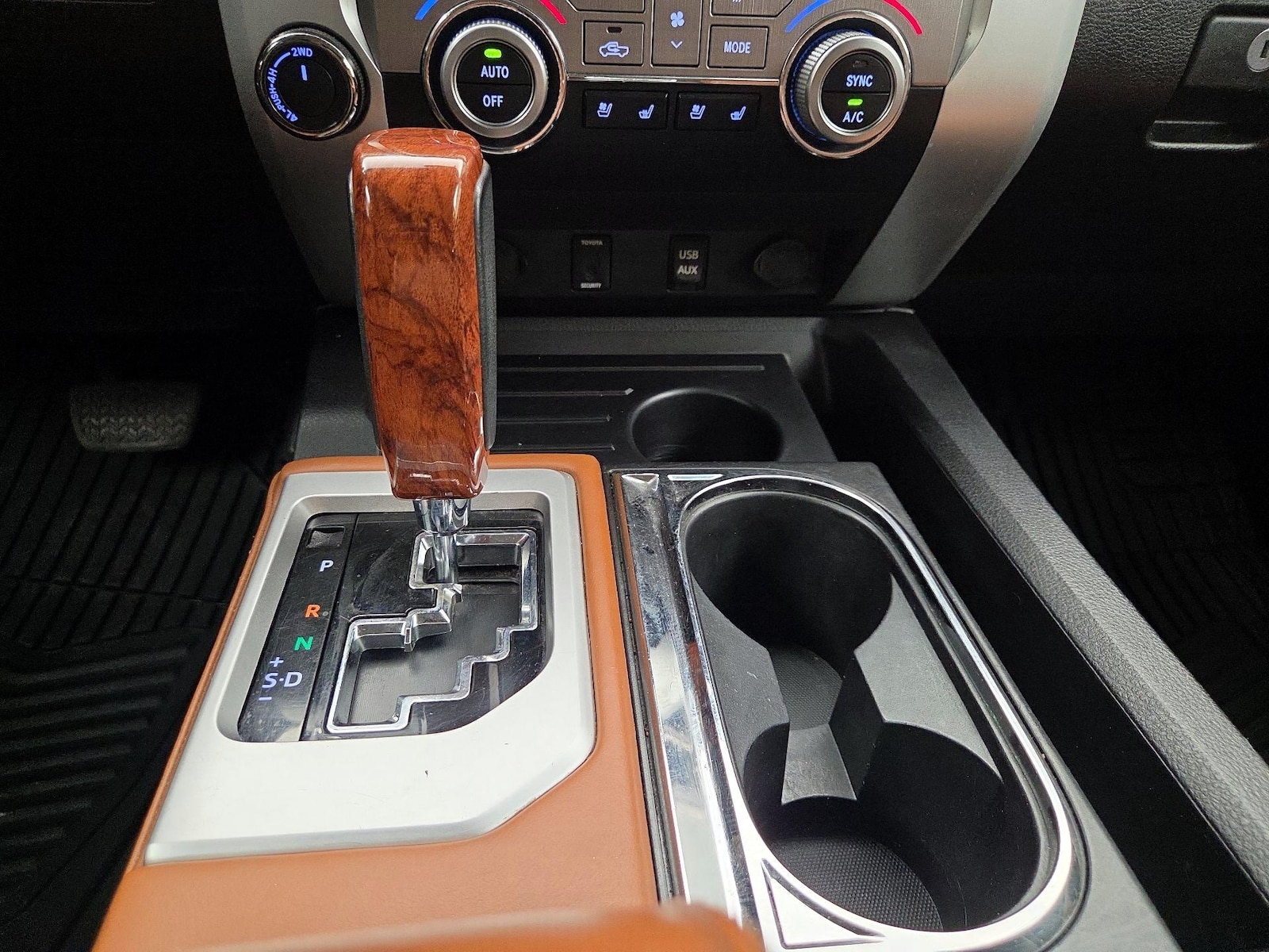 2014 Toyota Tundra Platinum - Photo 19