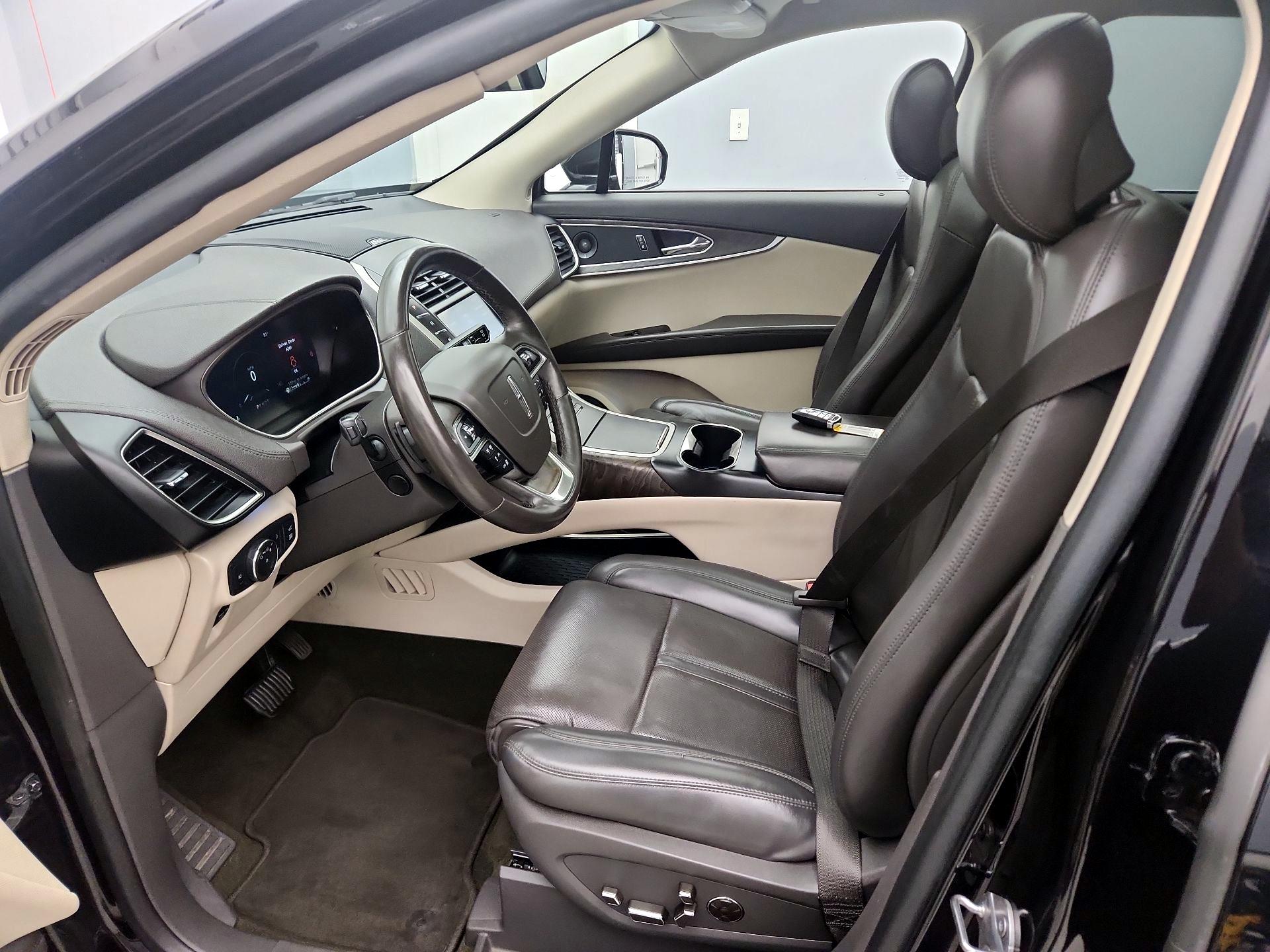 Thumbnail: 2020 Lincoln Nautilus - 11