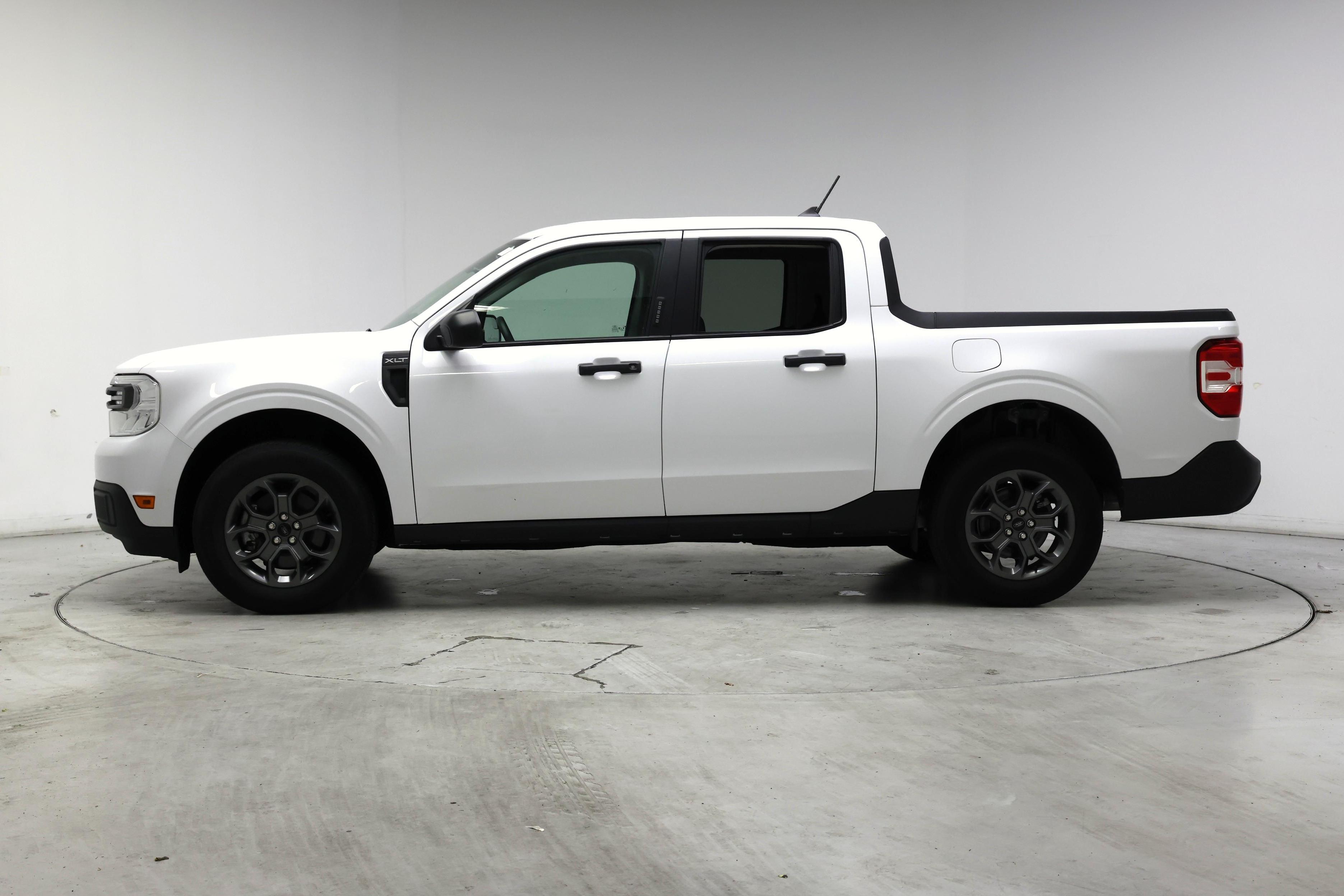 Thumbnail: 2022 Ford Maverick - 3