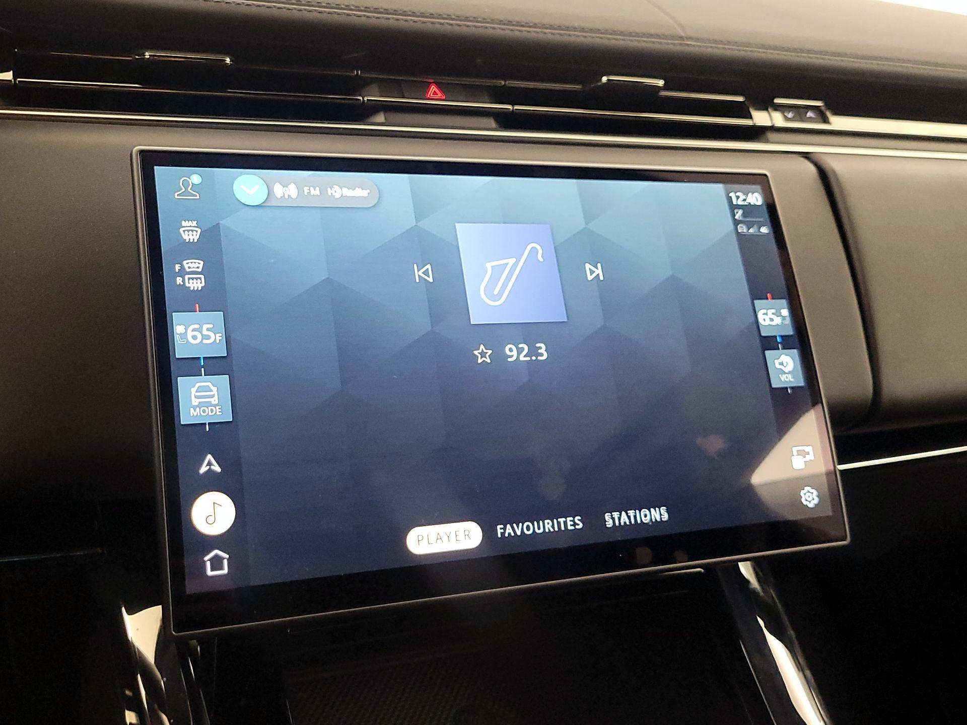 Thumbnail: 2024 Land Rover Range Rover Sport - 16