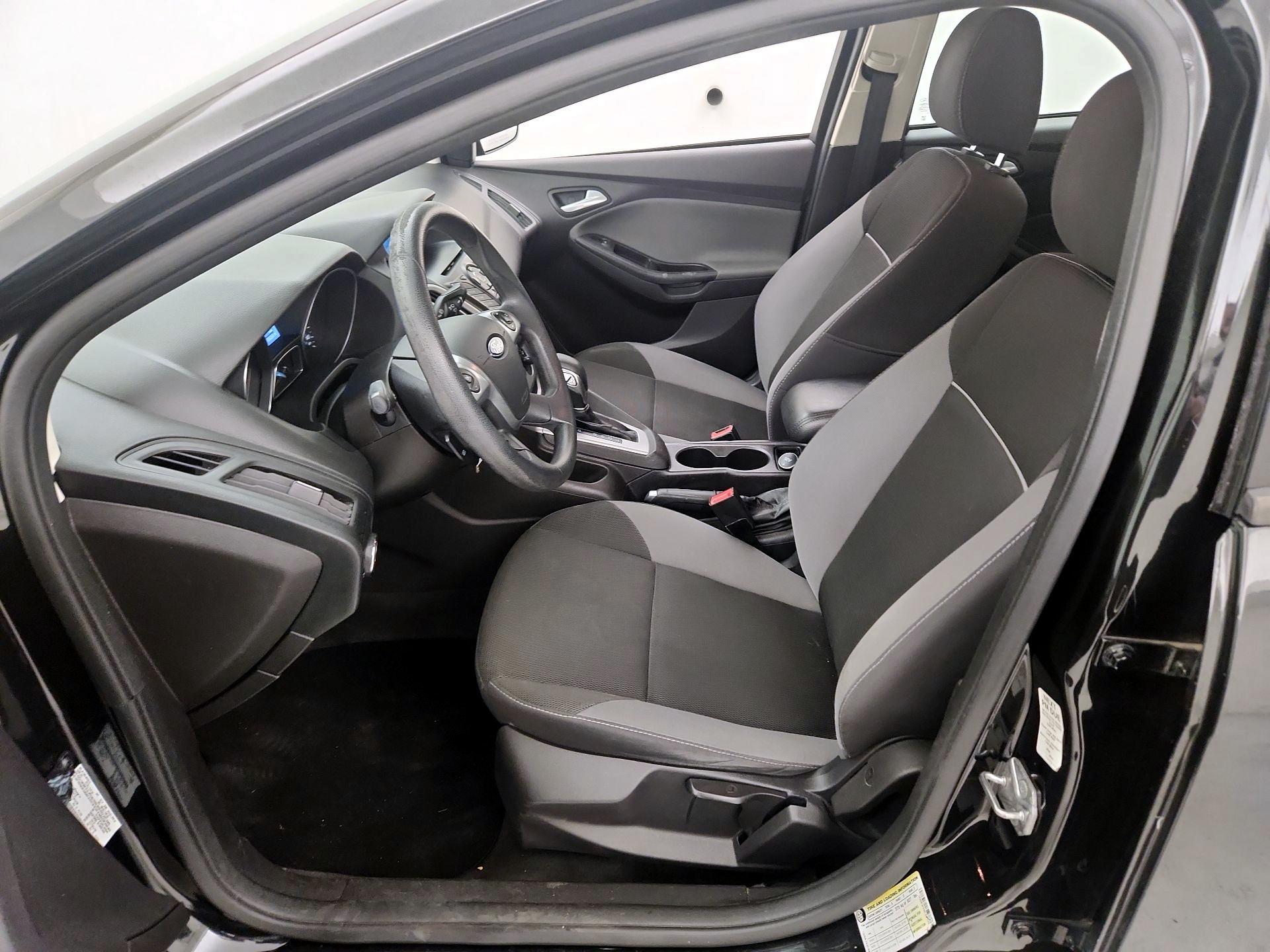 Thumbnail: 2014 Ford Focus - 11