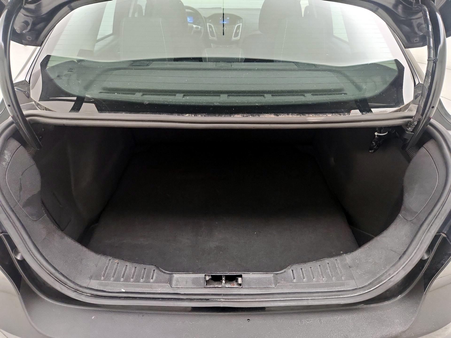Thumbnail: 2014 Ford Focus - 19