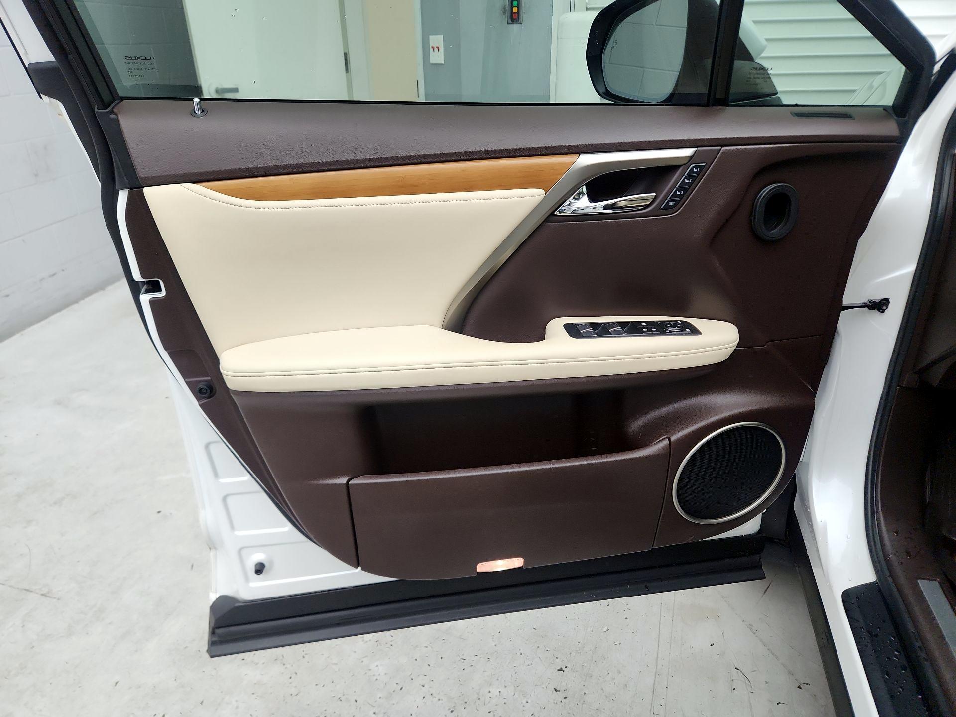 Thumbnail: 2020 Lexus RX - 12