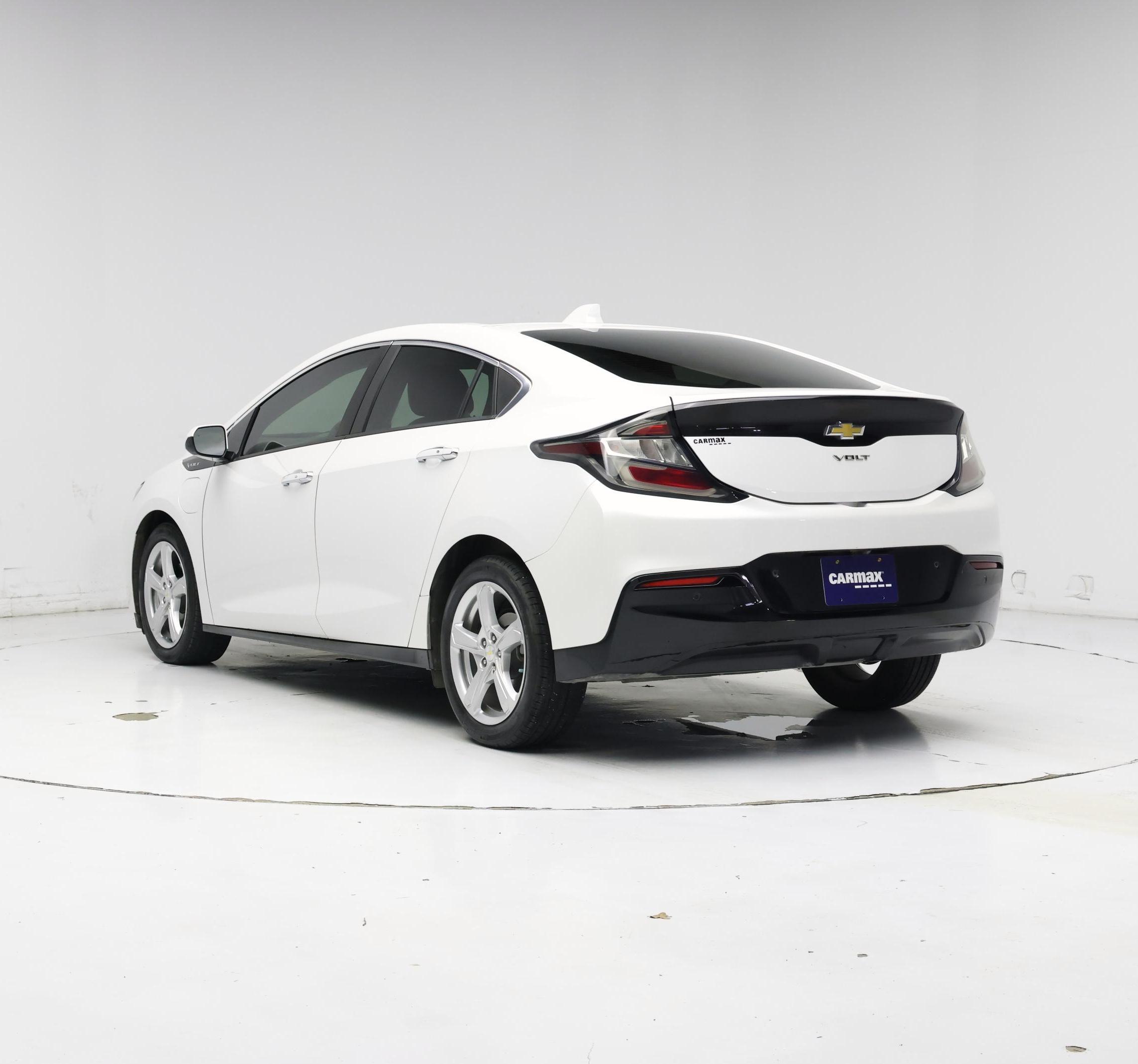 Thumbnail: 2018 Chevrolet Volt - 2